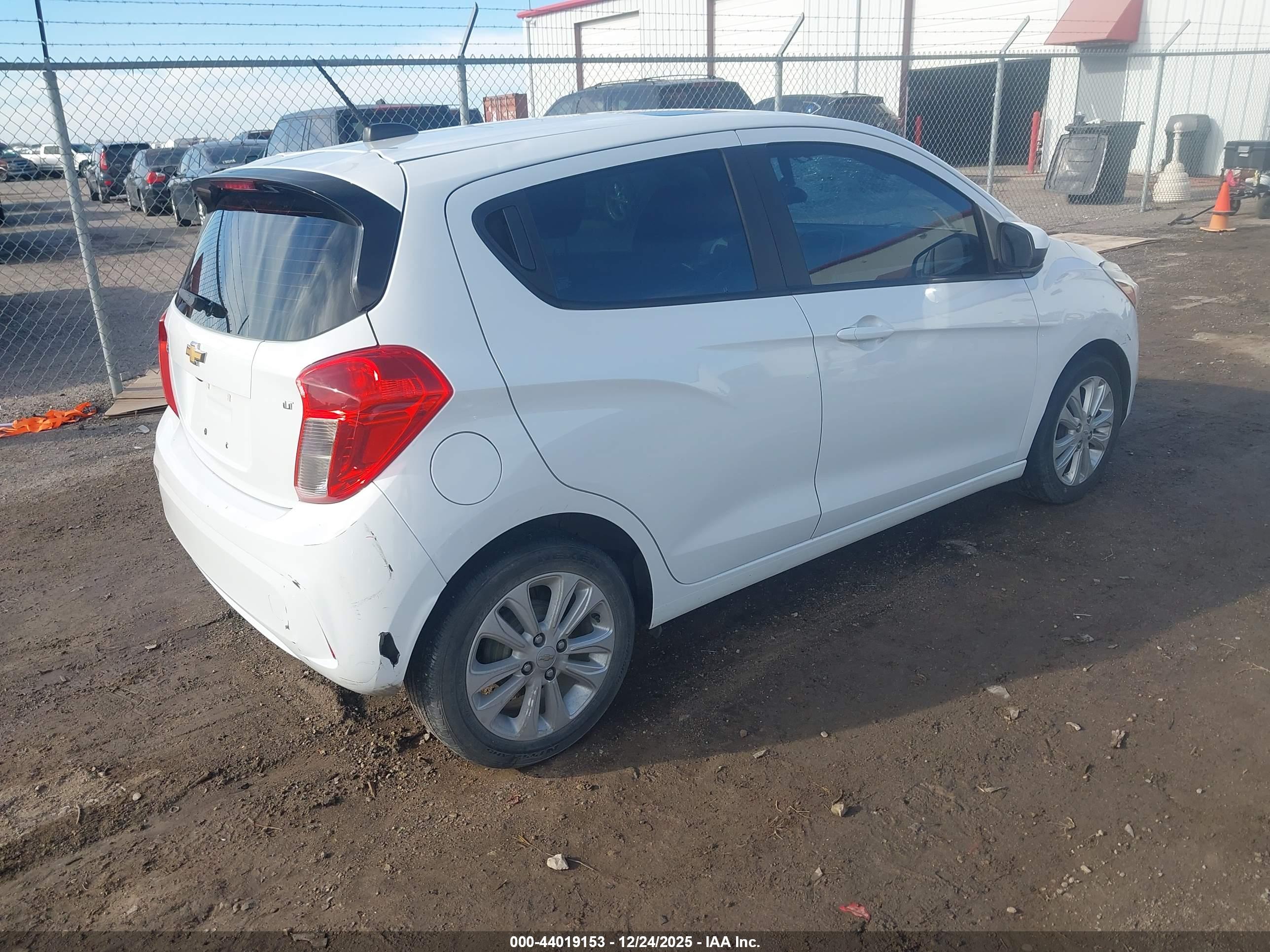 CHEVROLET SPARK image 4