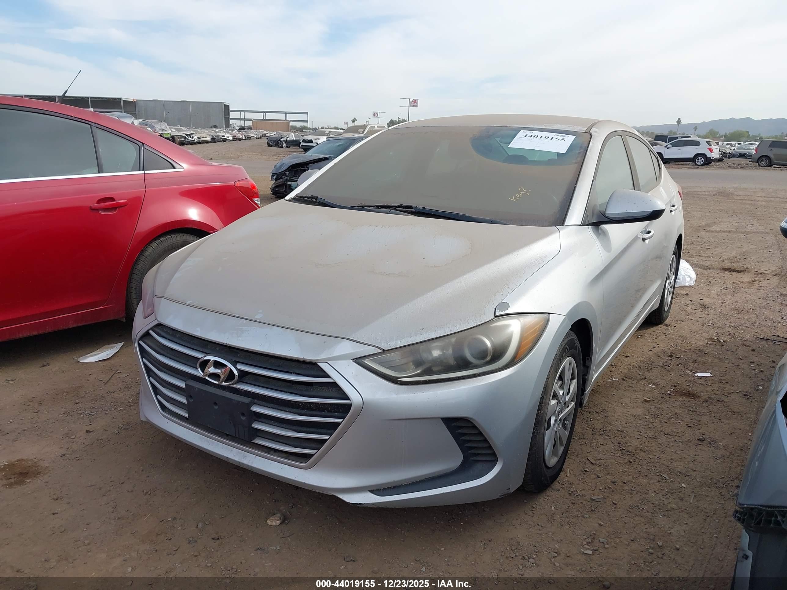 HYUNDAI ELANTRA image 2