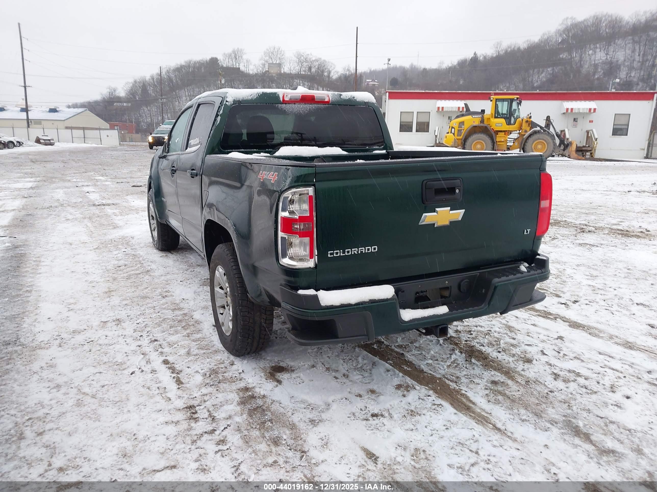 CHEVROLET COLORADO image 3
