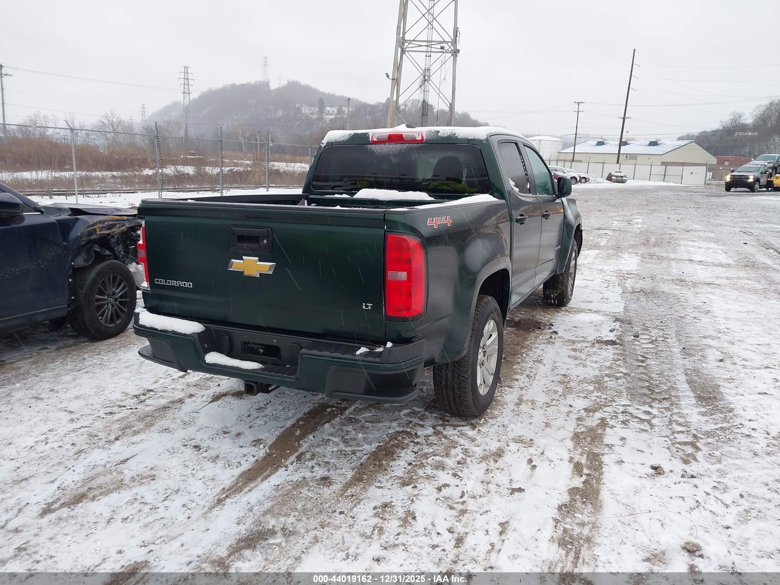 CHEVROLET COLORADO image 4