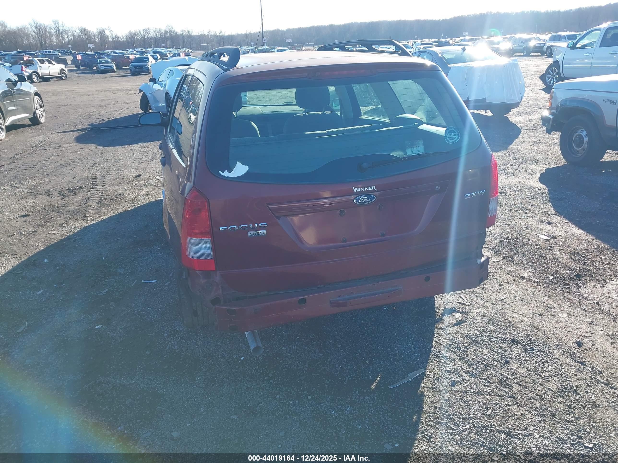 FORD FOCUS image 6