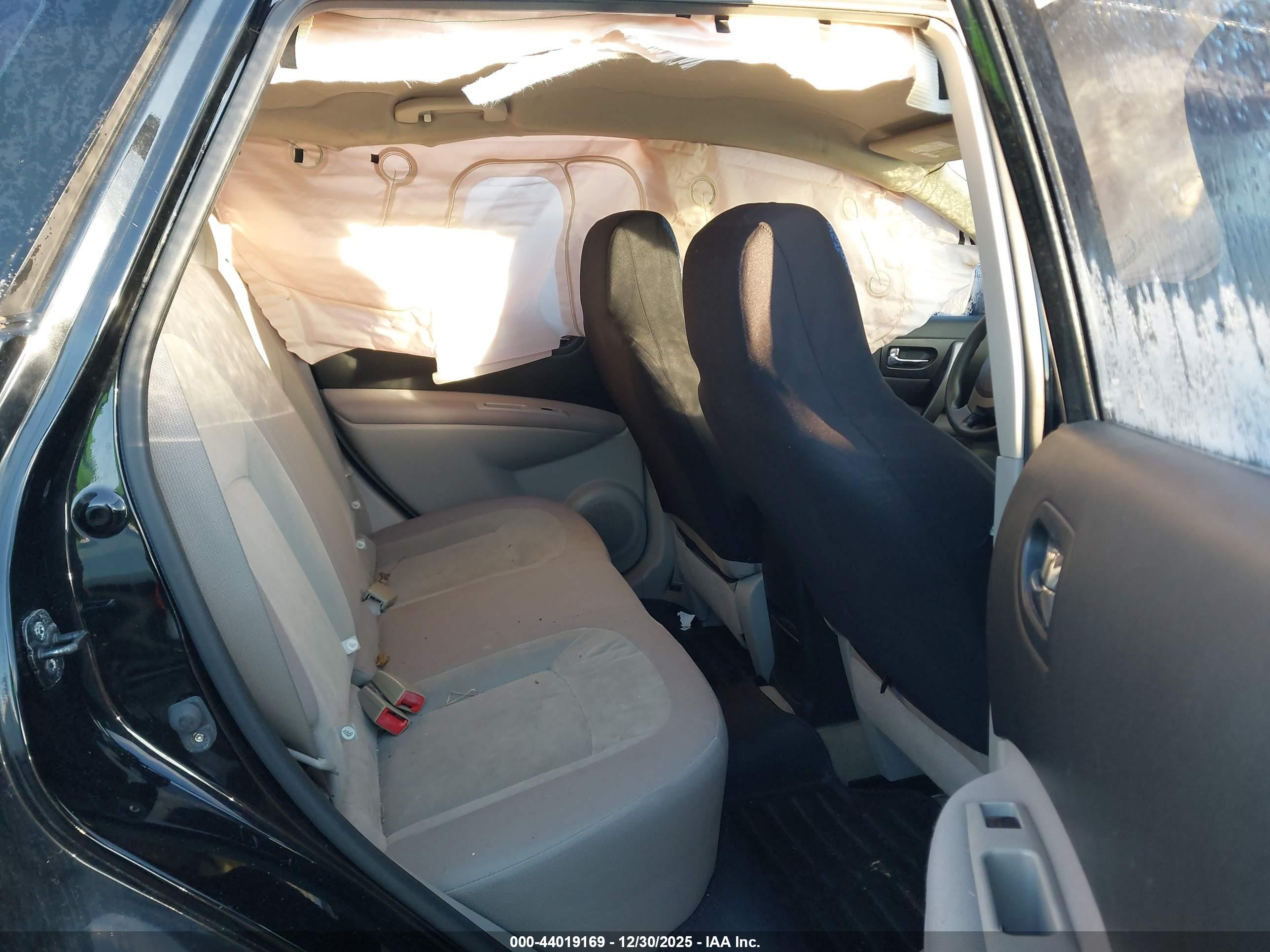 NISSAN ROGUE image 8