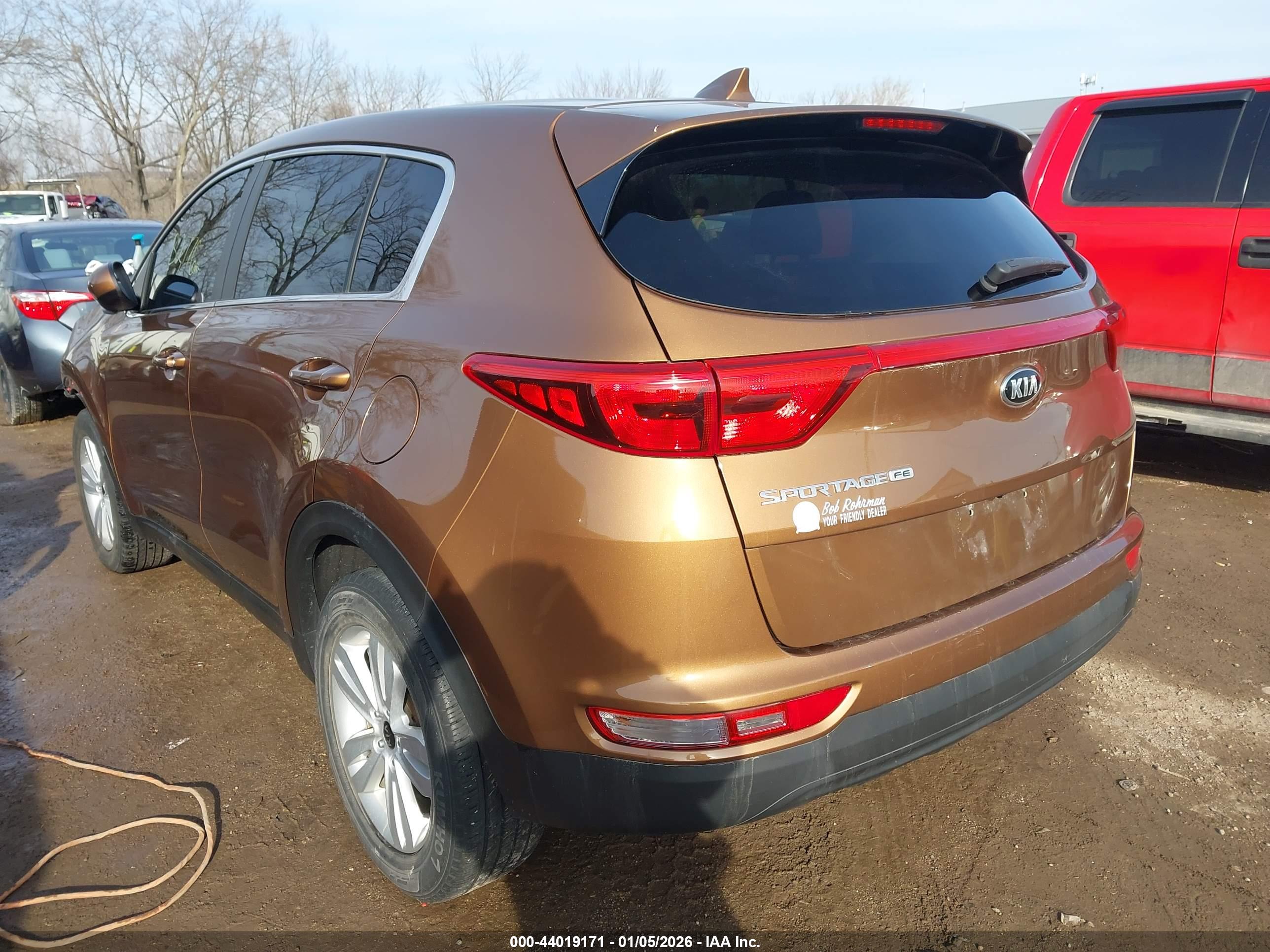 KIA SPORTAGE image 3
