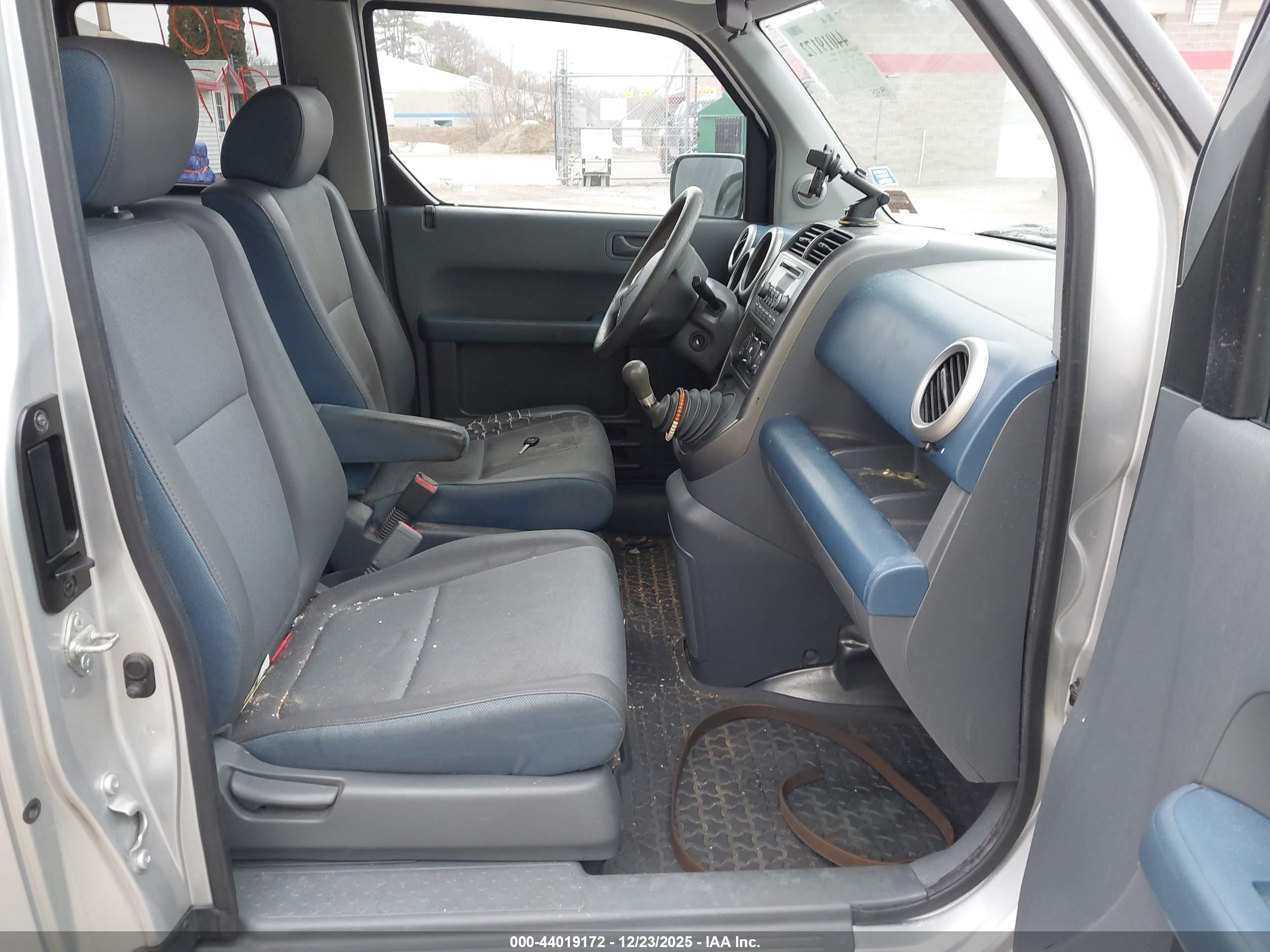 HONDA ELEMENT image 5