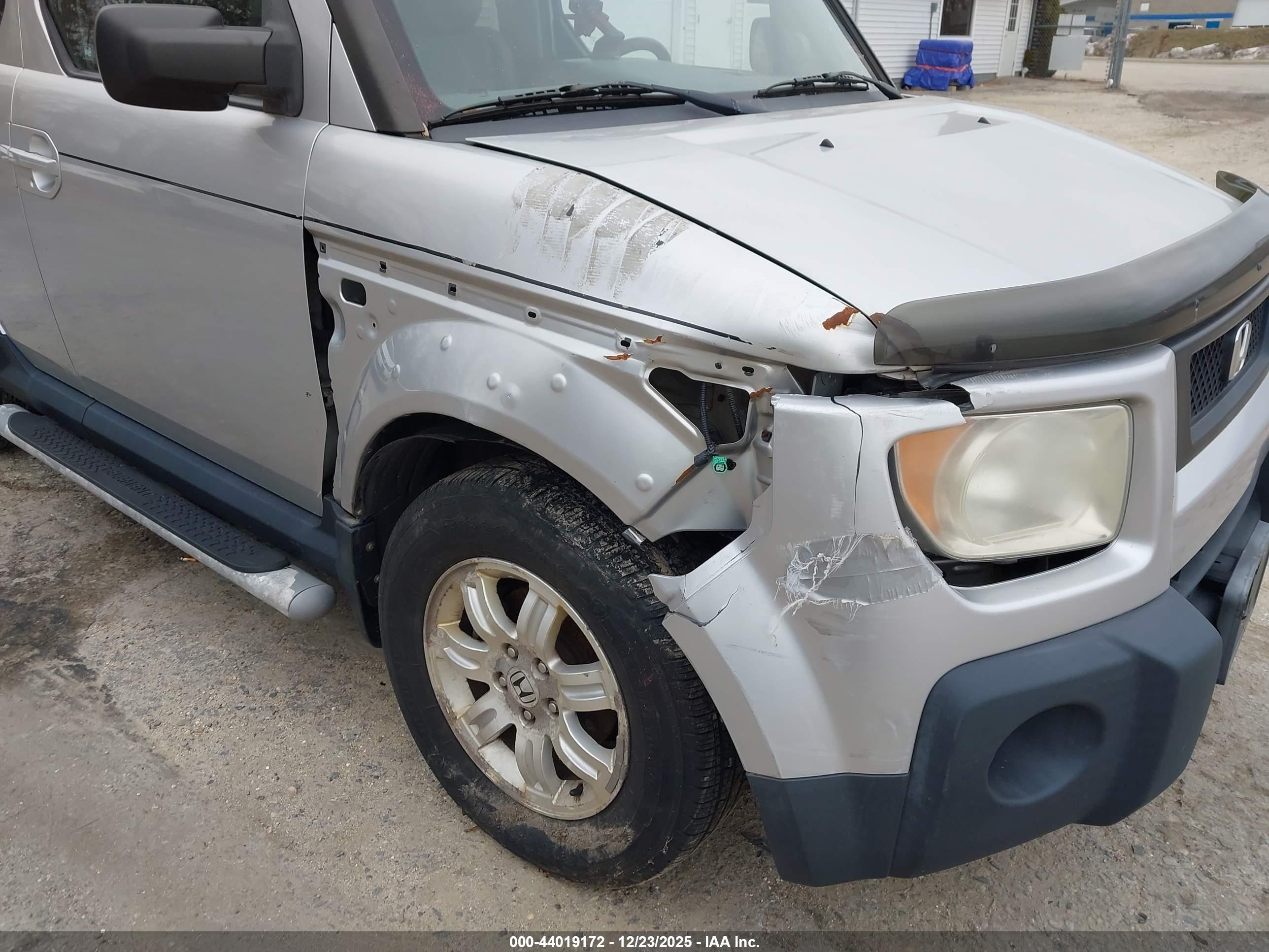 HONDA ELEMENT image 6