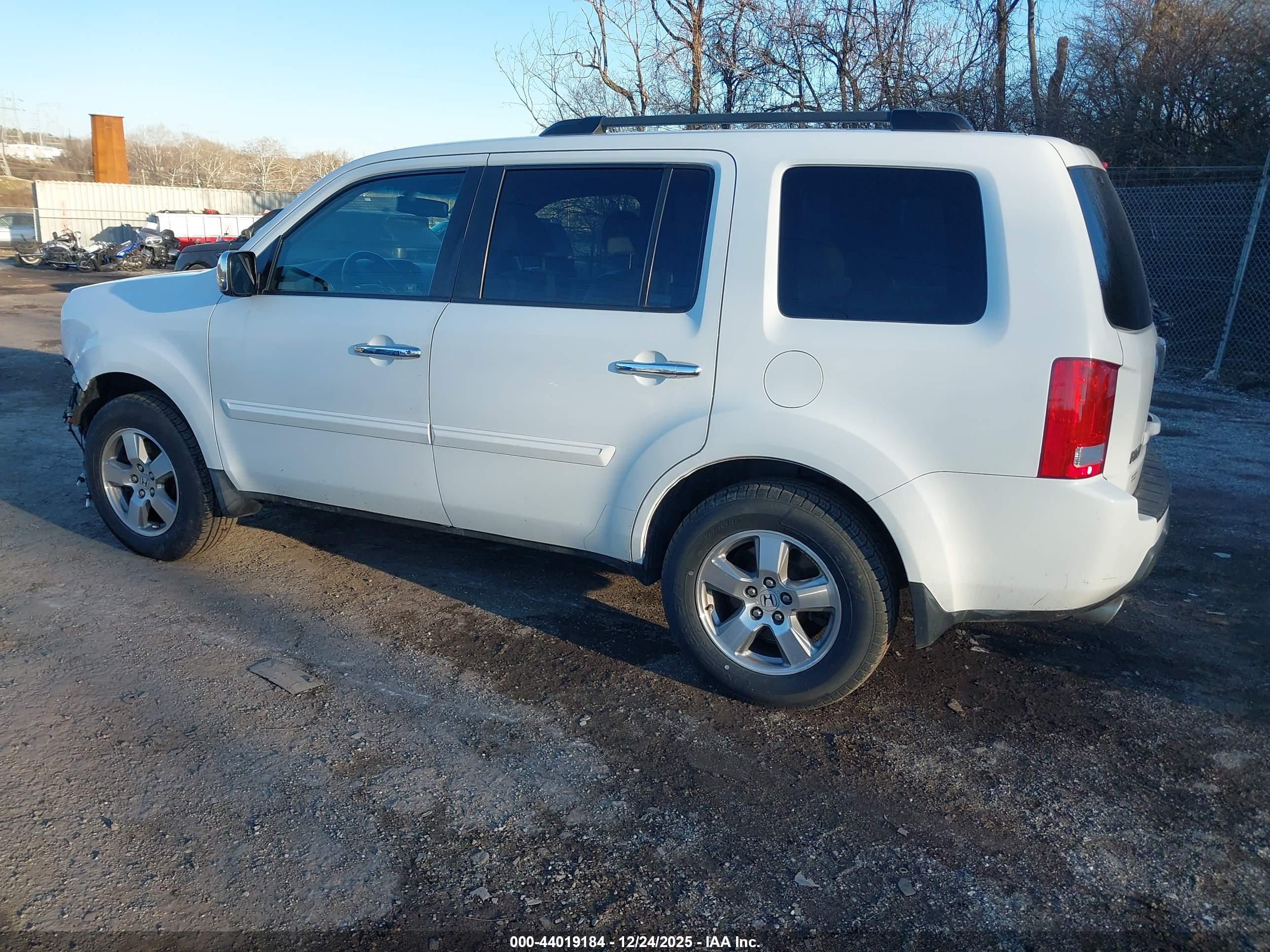 HONDA PILOT image 3