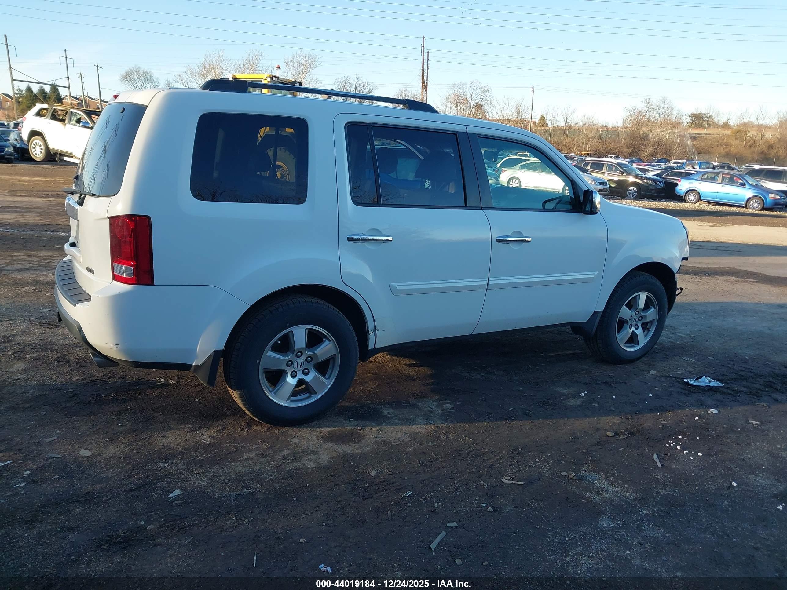 HONDA PILOT image 4