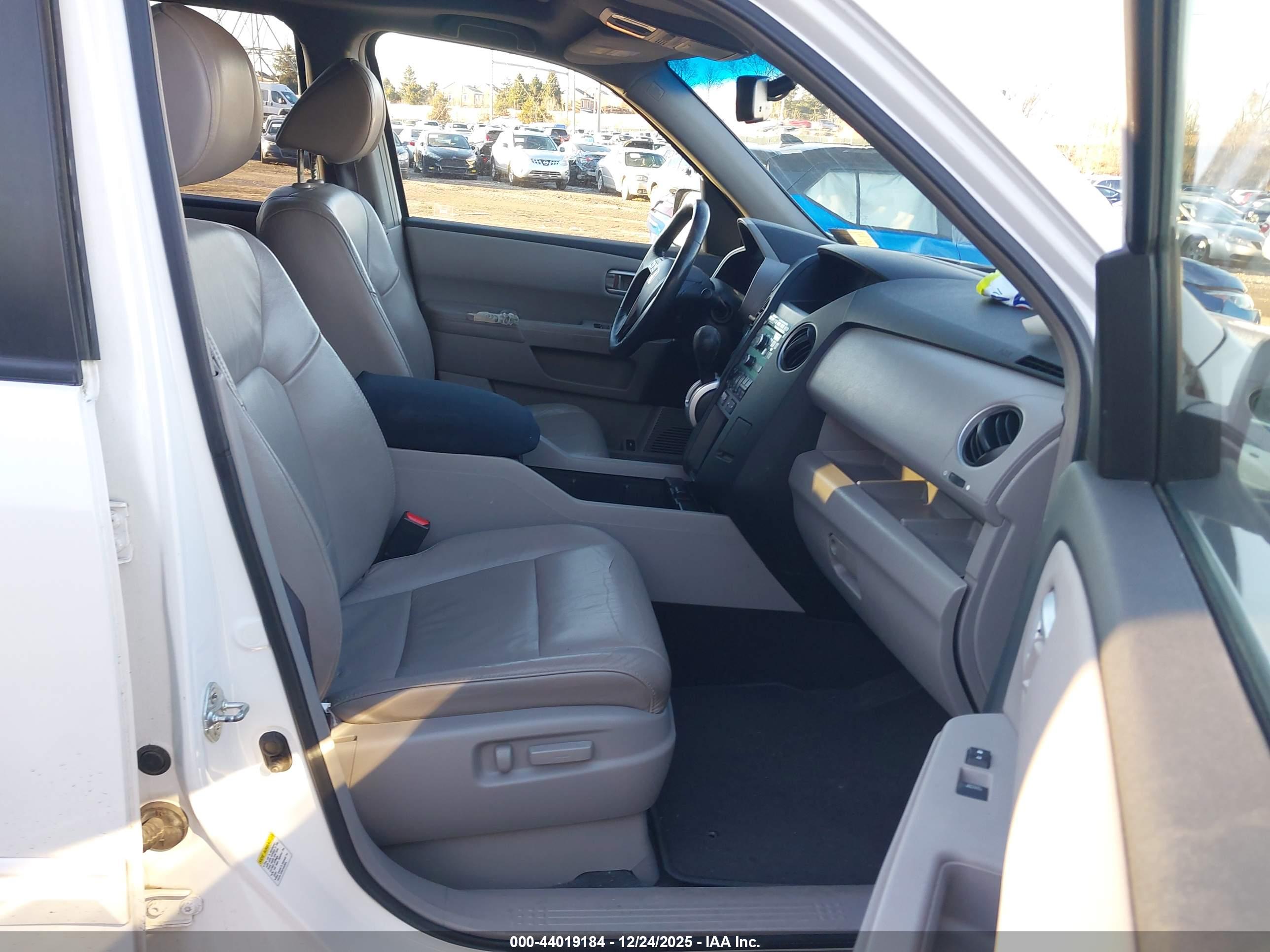 HONDA PILOT image 5