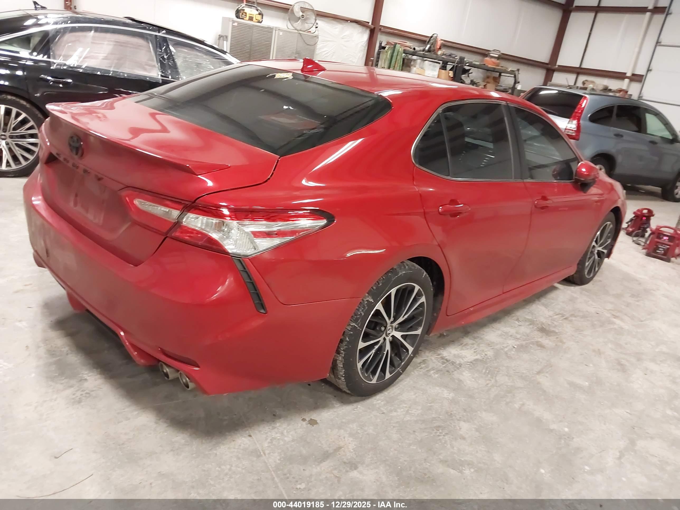 TOYOTA CAMRY image 4