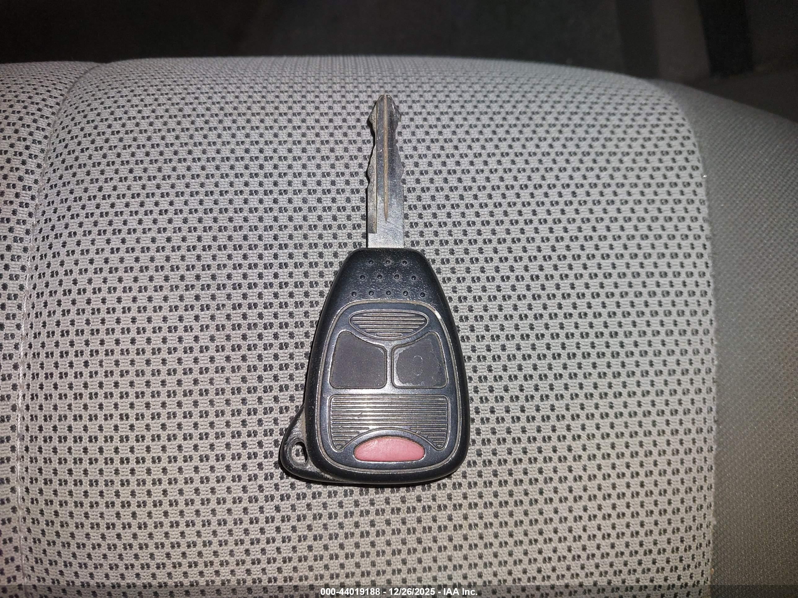 DODGE NITRO image 11