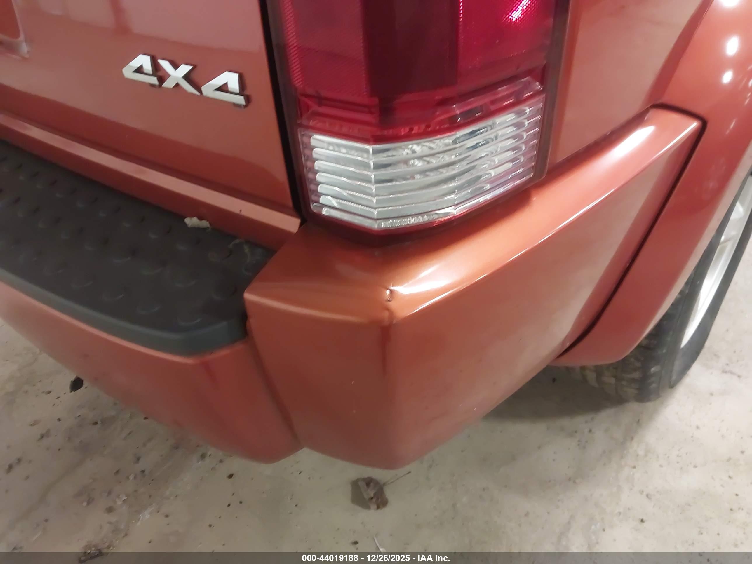 DODGE NITRO image 6