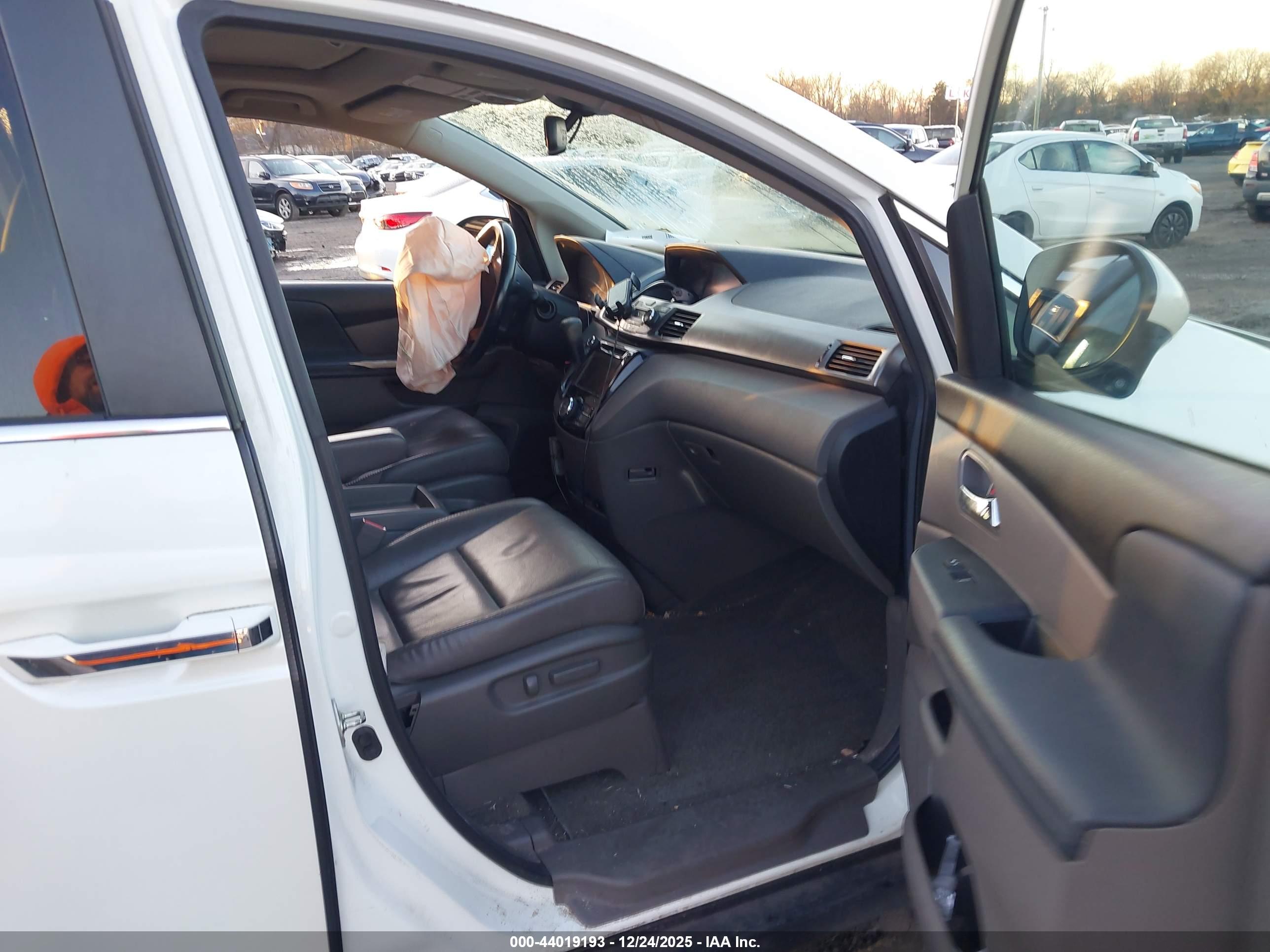 HONDA ODYSSEY image 5