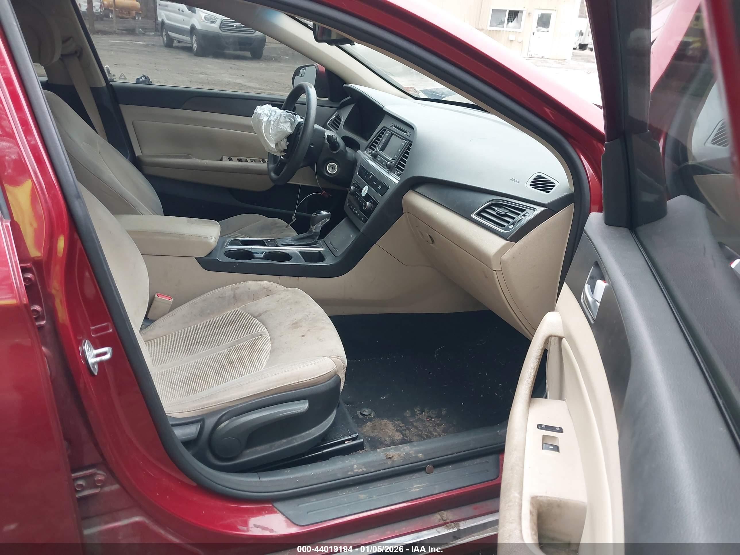 HYUNDAI SONATA image 5