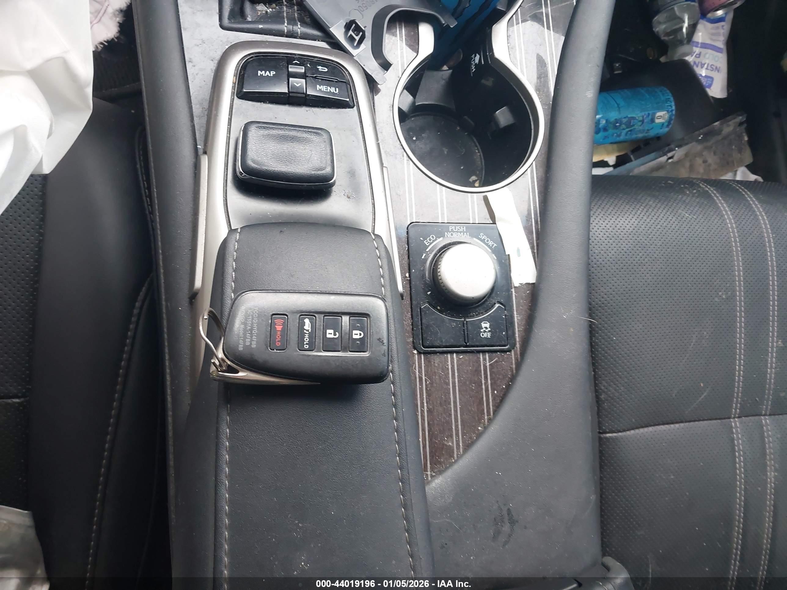 LEXUS RX image 11