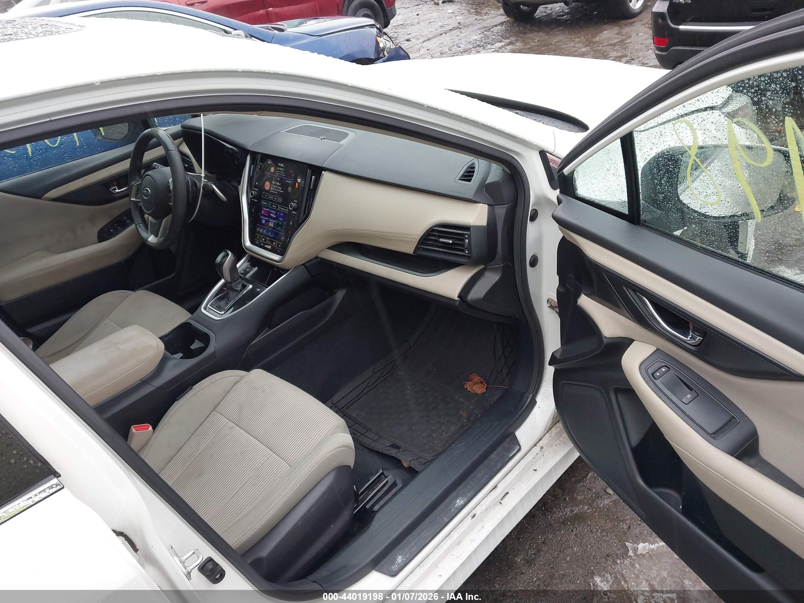 SUBARU LEGACY image 5