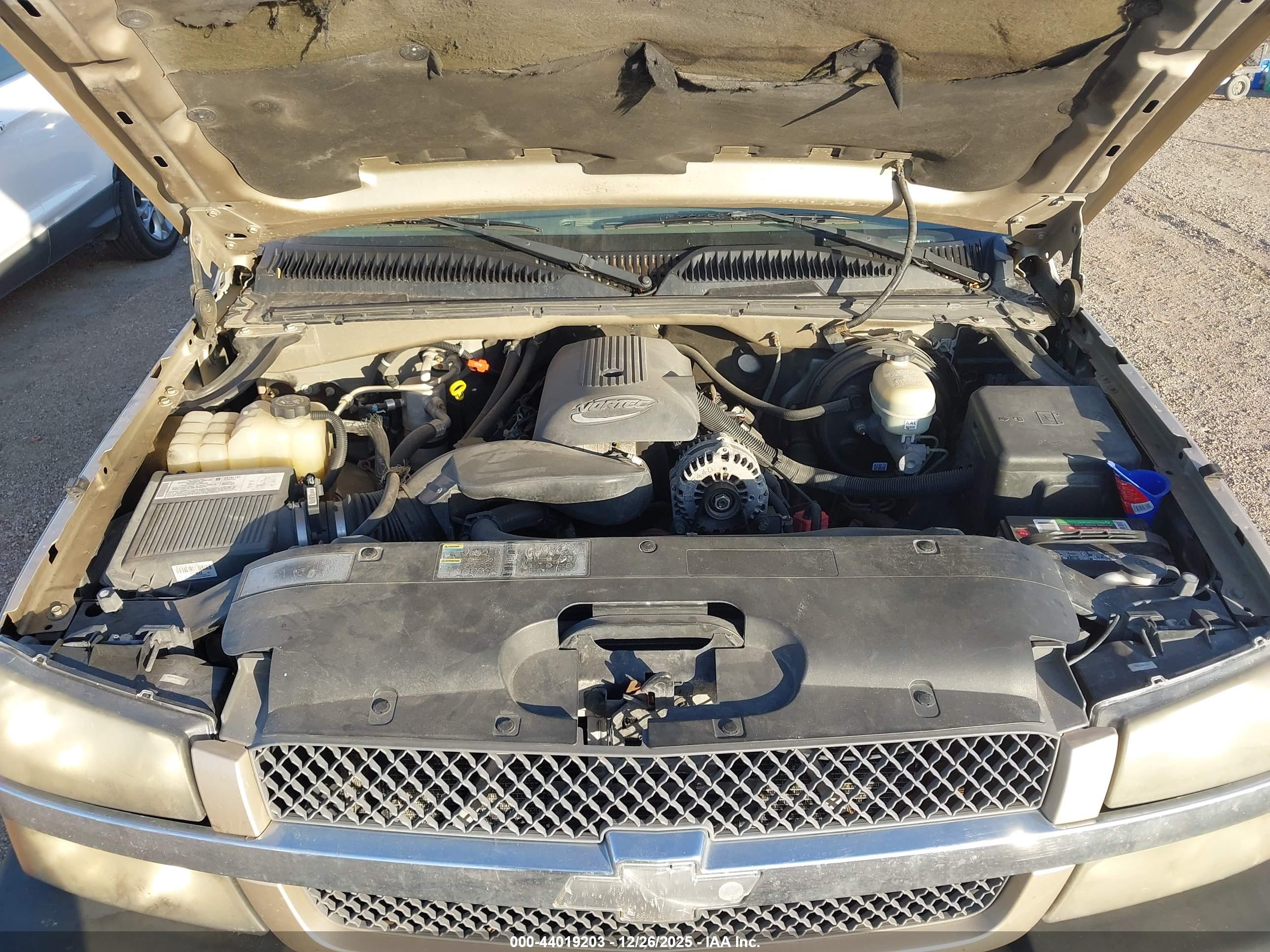 CHEVROLET SILVERADO image 10