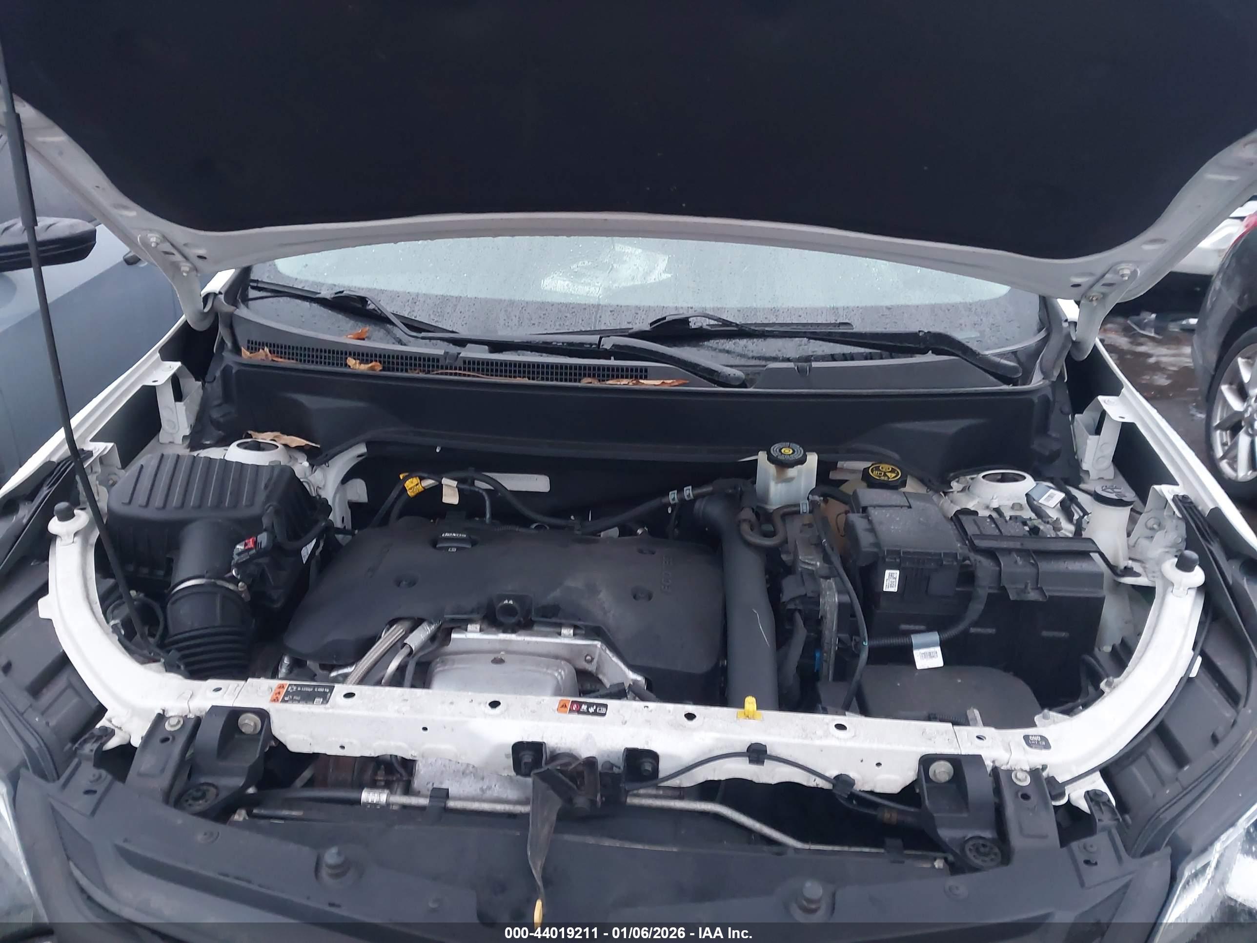 CHEVROLET EQUINOX image 10