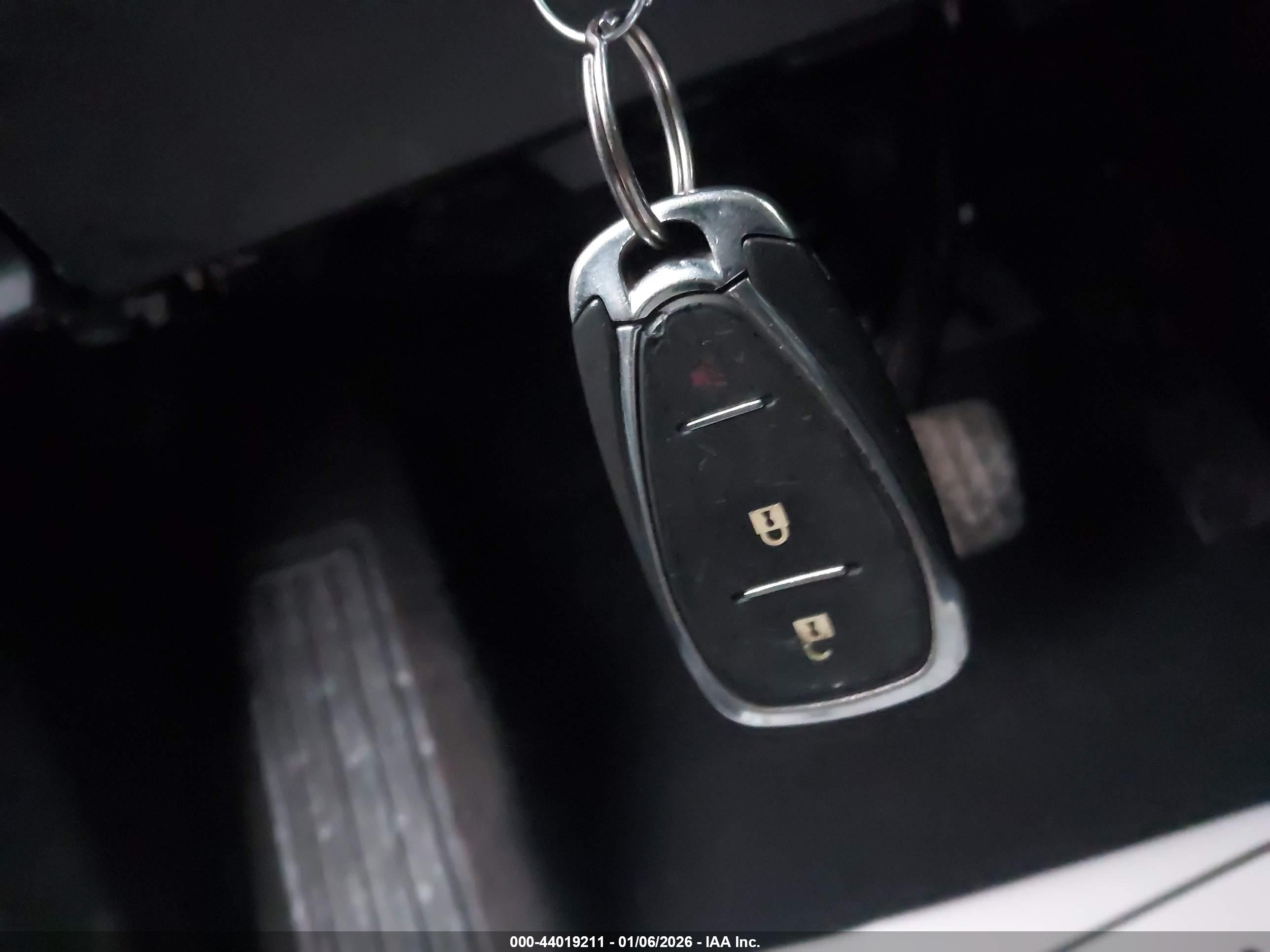CHEVROLET EQUINOX image 11