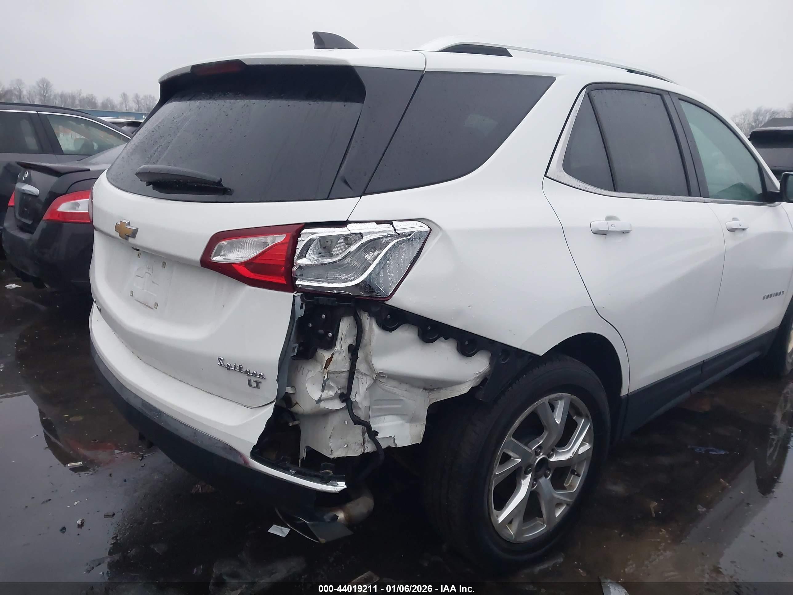 CHEVROLET EQUINOX image 6