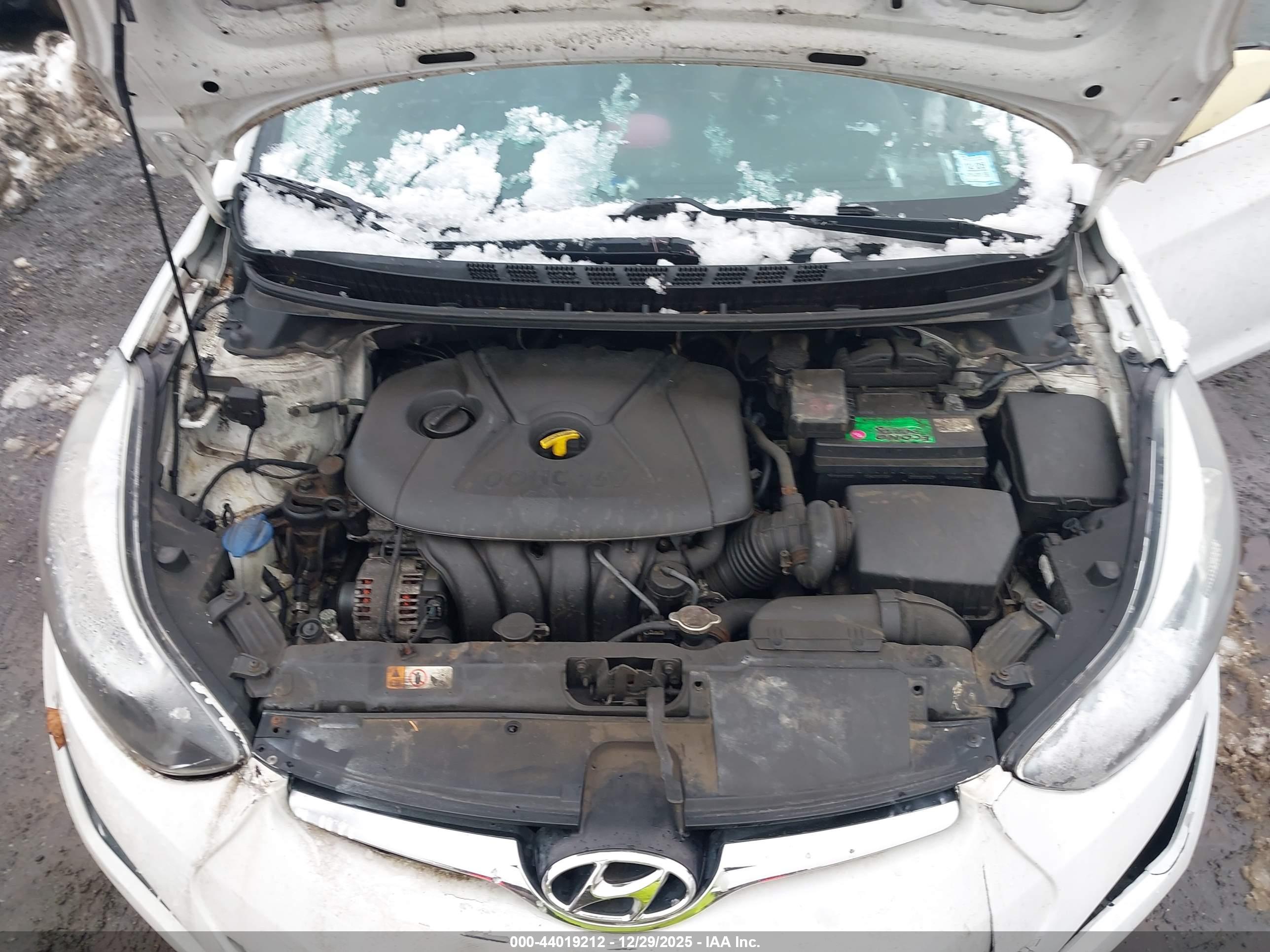 HYUNDAI ELANTRA image 10