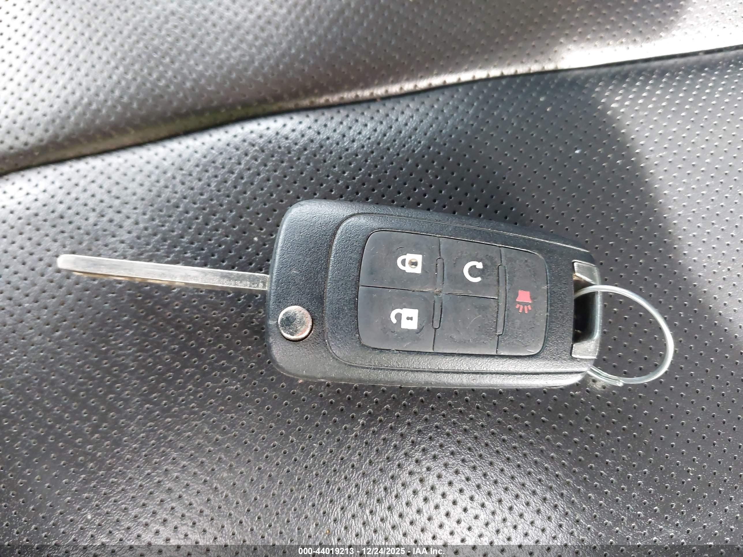 GMC TERRAIN image 11