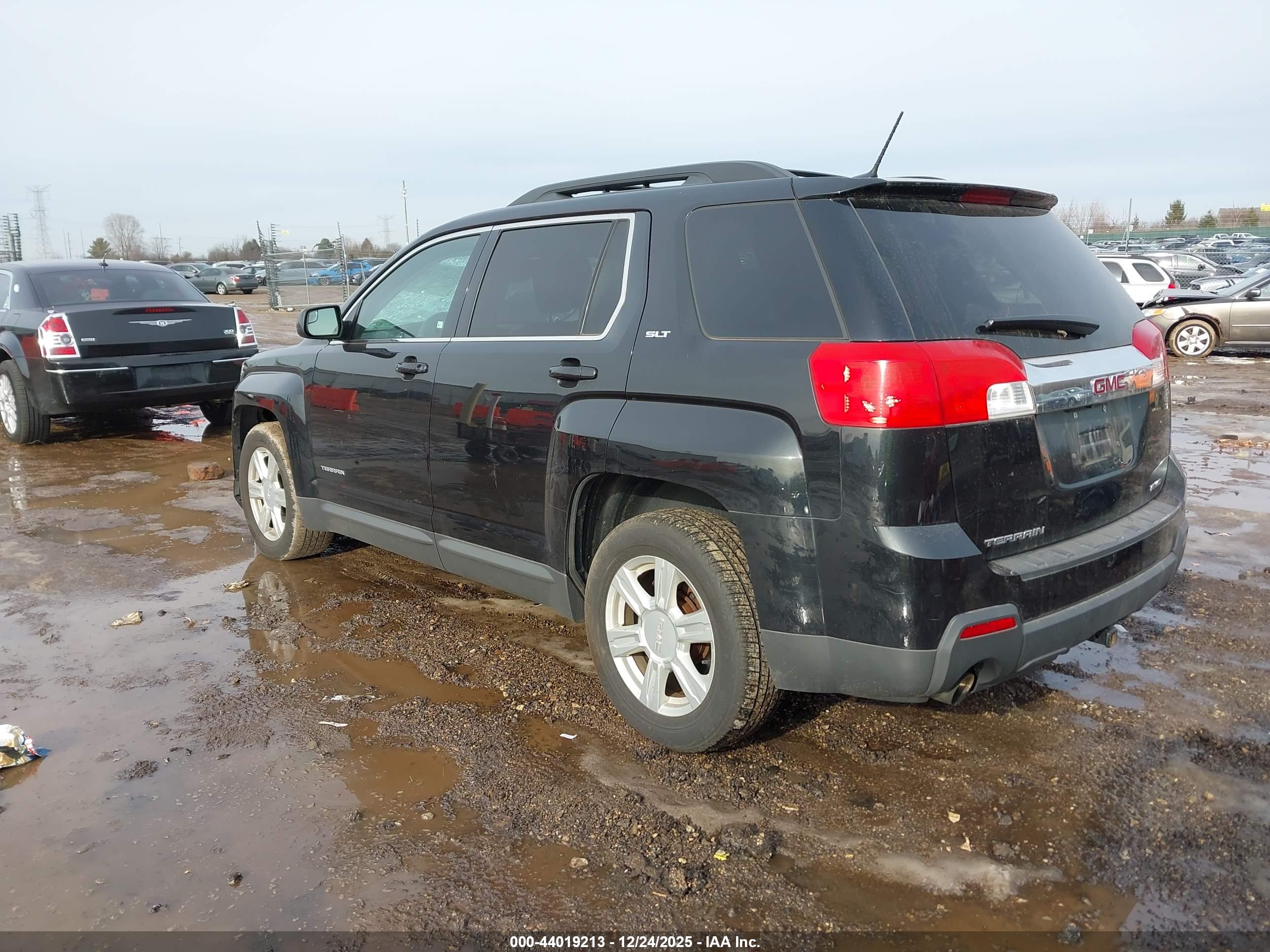 GMC TERRAIN image 3