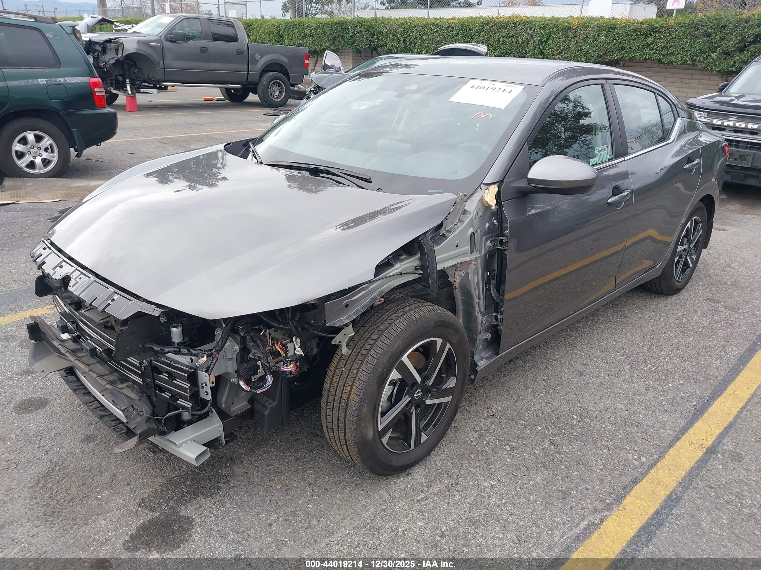 NISSAN SENTRA image 2