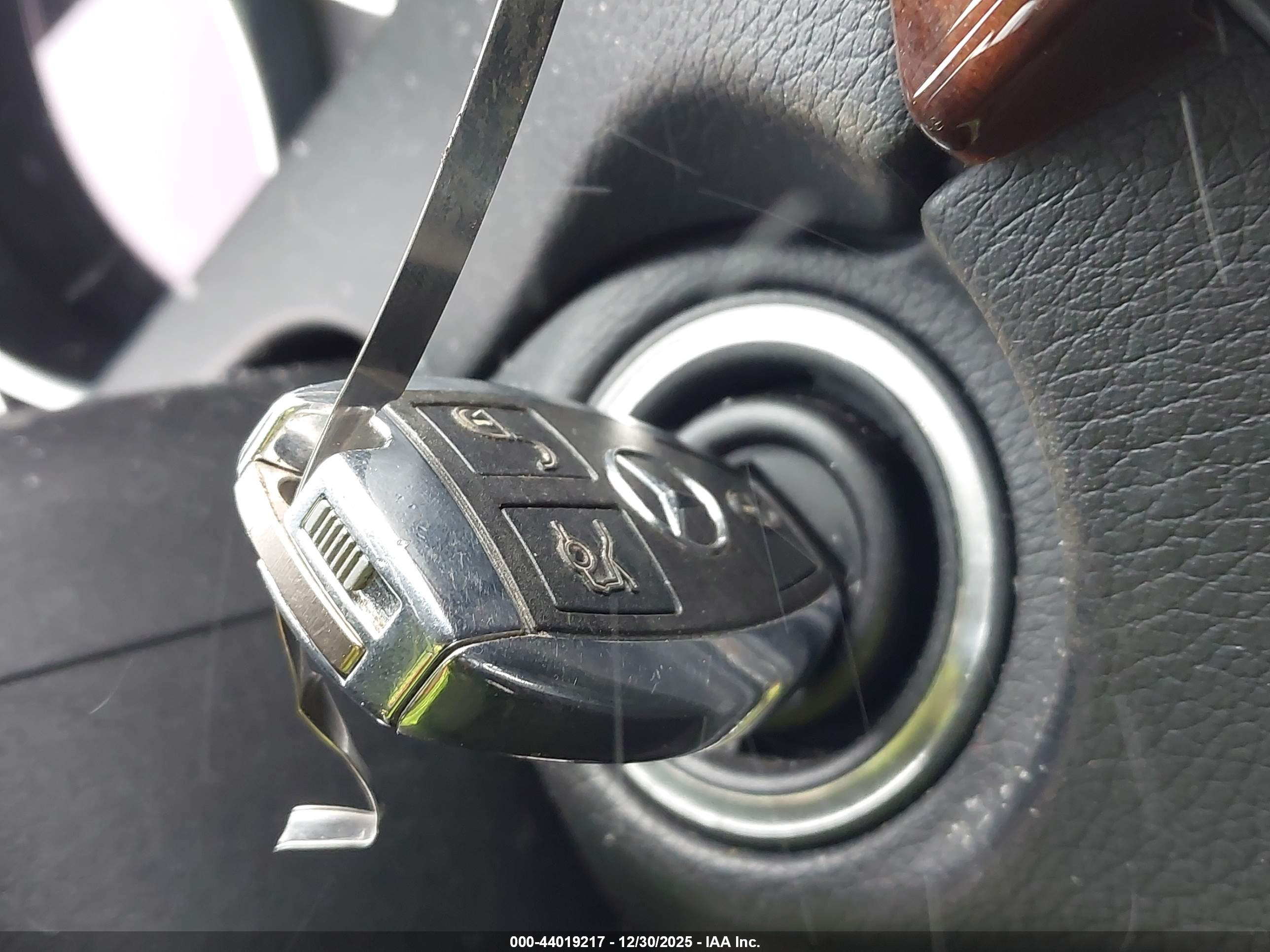 MERCEDES-BENZ C image 11