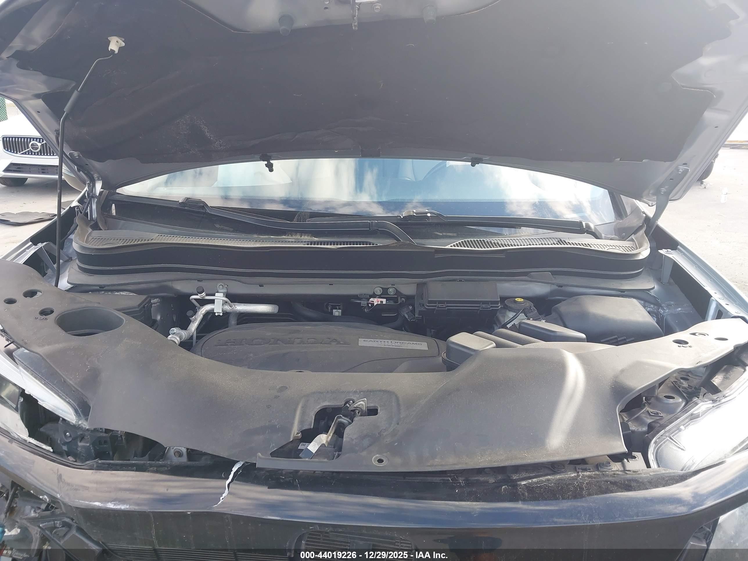 HONDA PILOT image 10