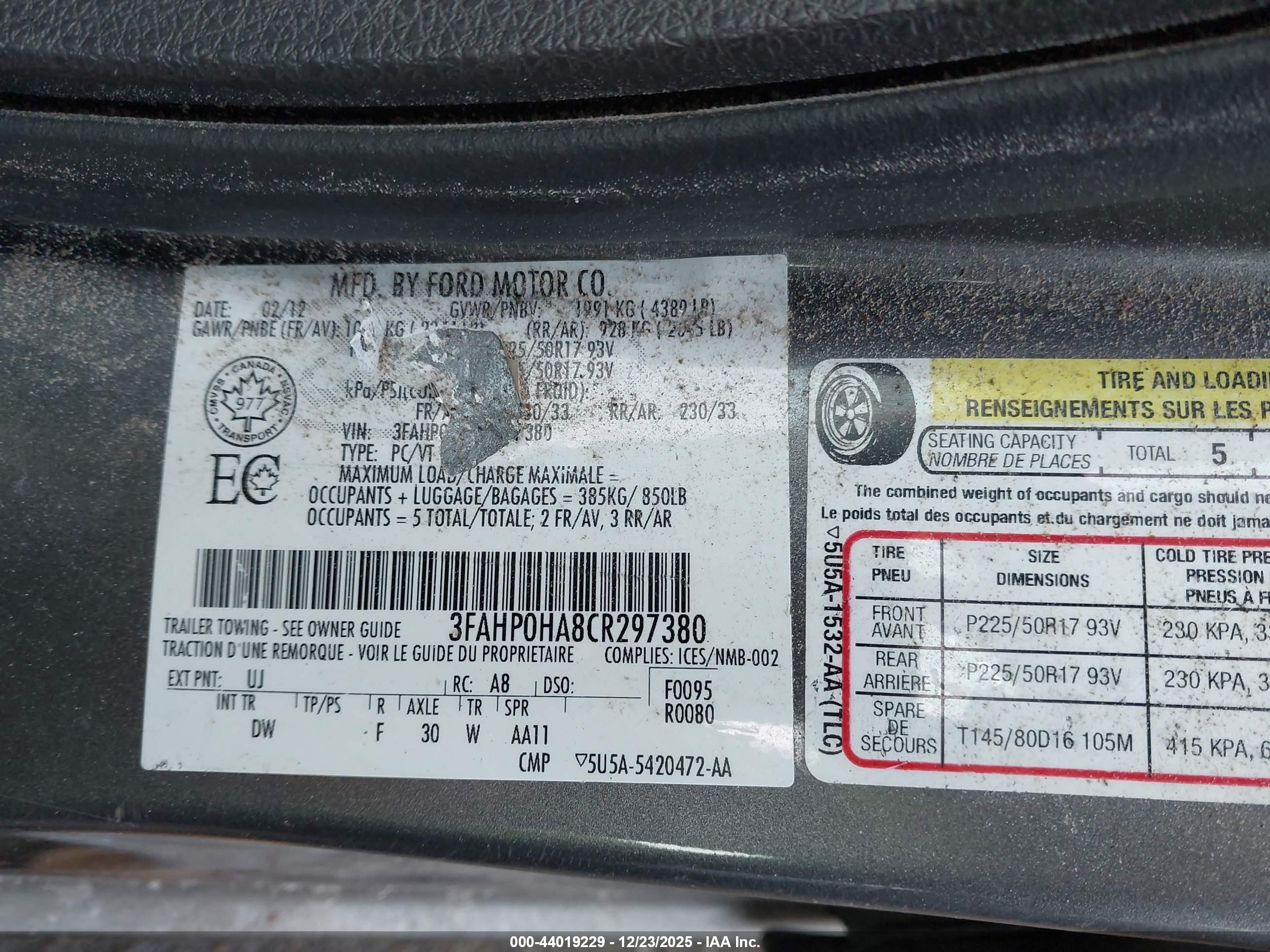 FORD FUSION image 9