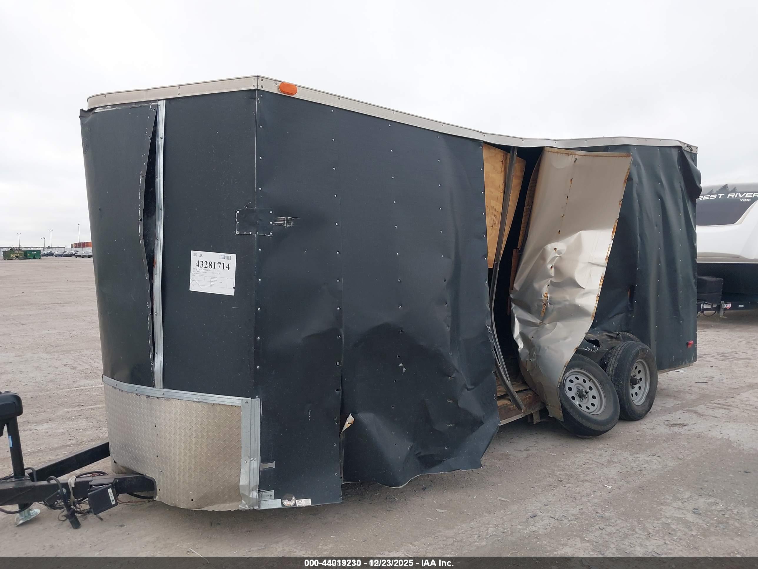 WELLS CARGO image 6