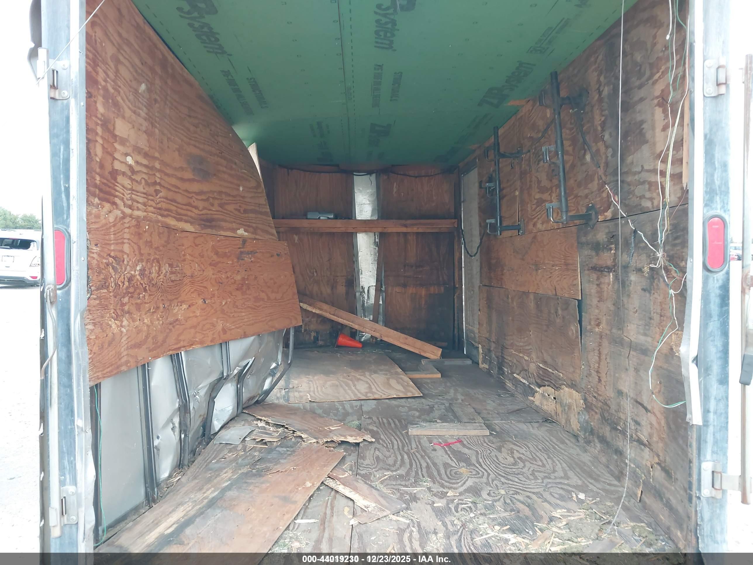 WELLS CARGO image 8