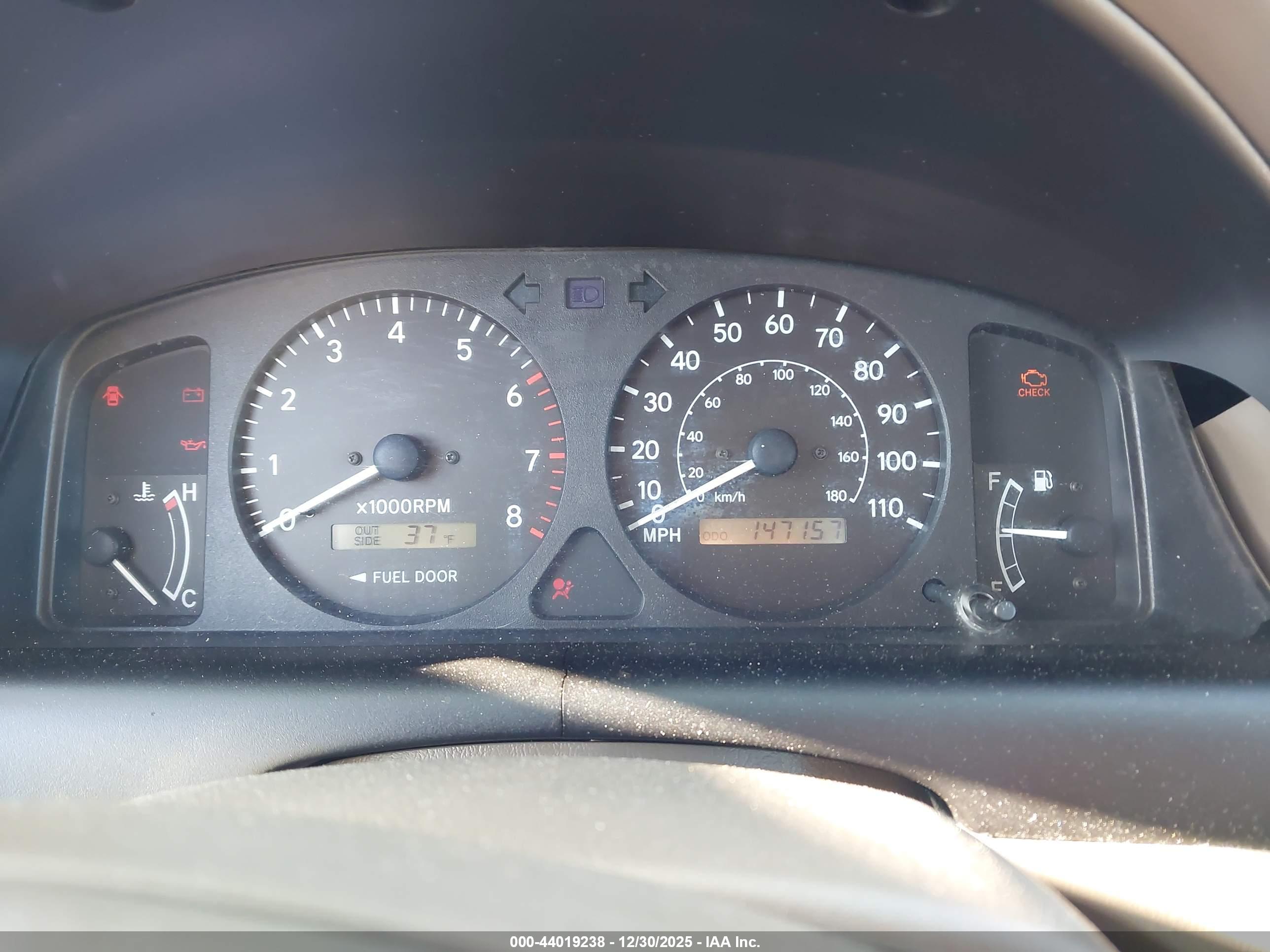 TOYOTA COROLLA image 7