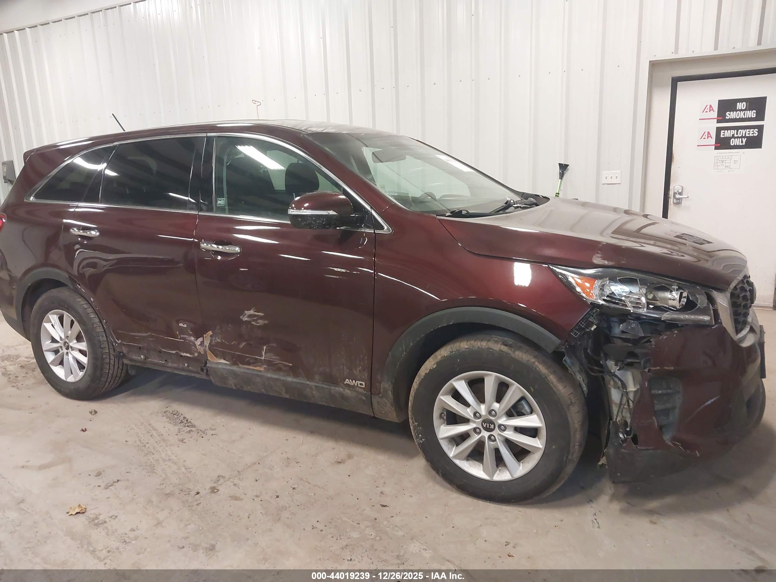 KIA SORENTO image 6