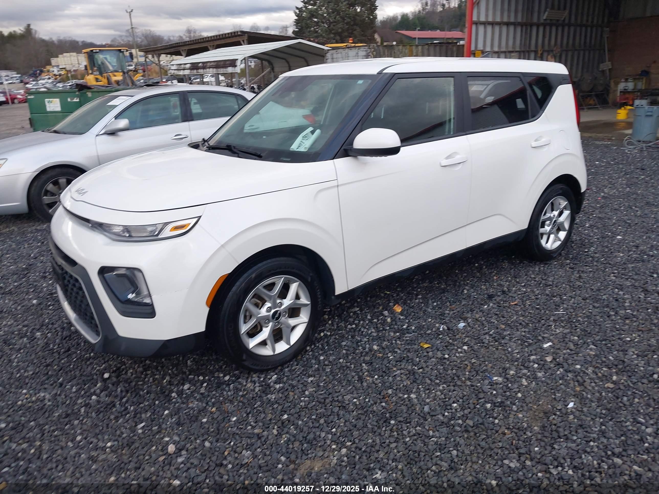 KIA SOUL image 2