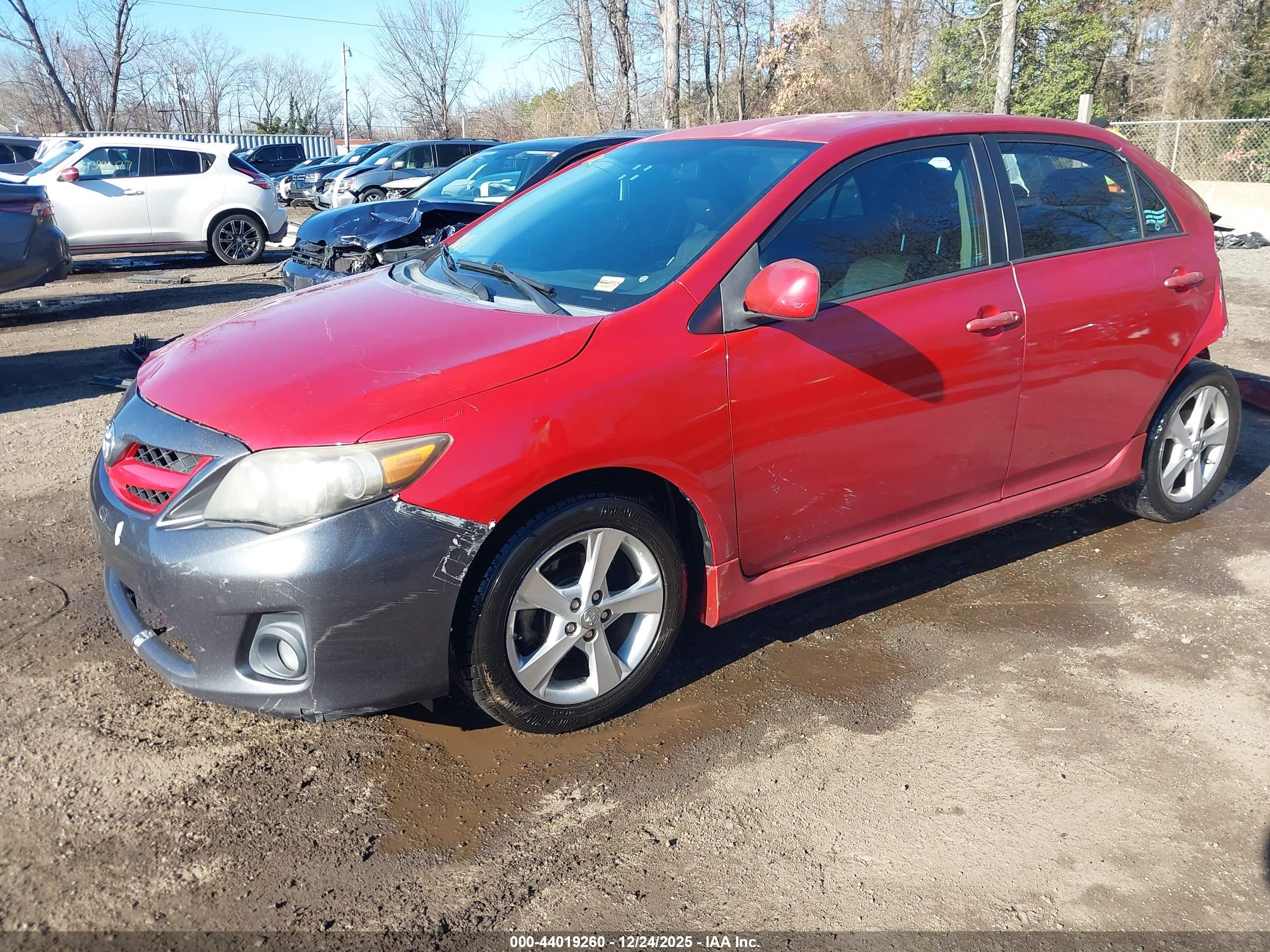 TOYOTA COROLLA image 2