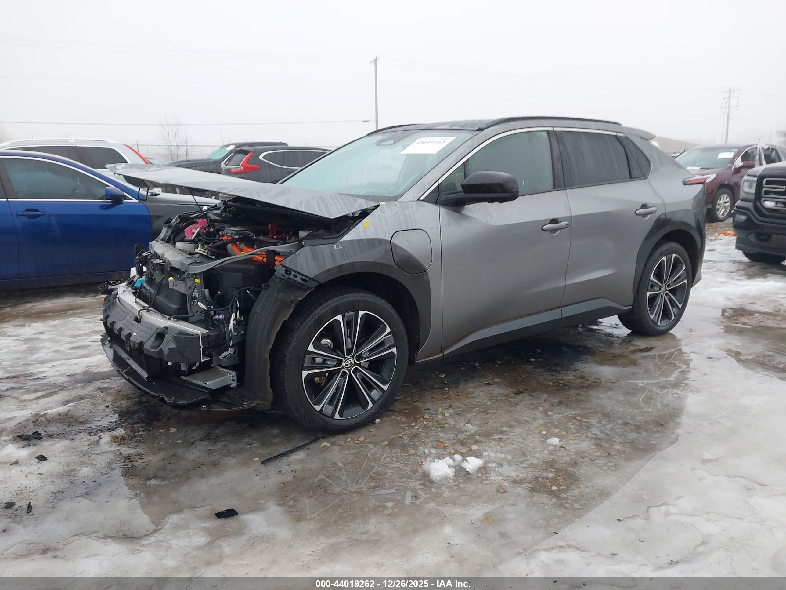 TOYOTA BZ4X image 2