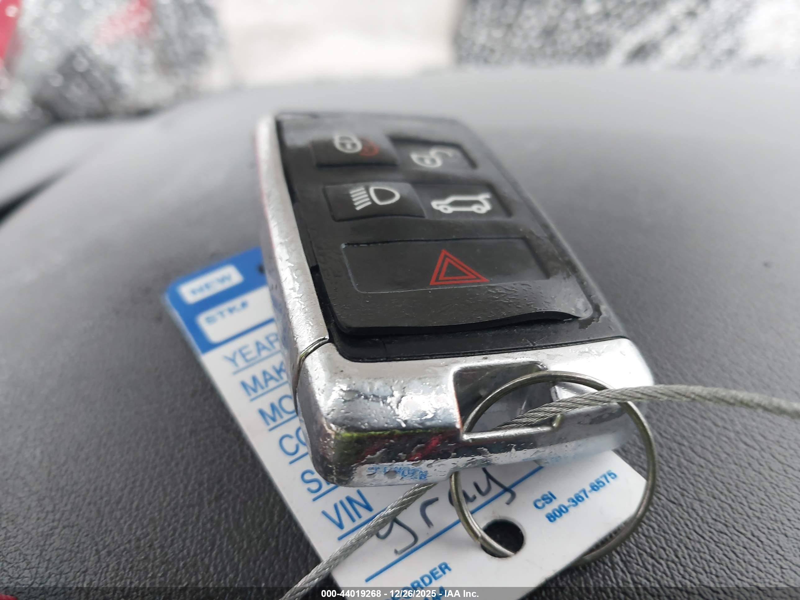 JAGUAR E-PACE image 11