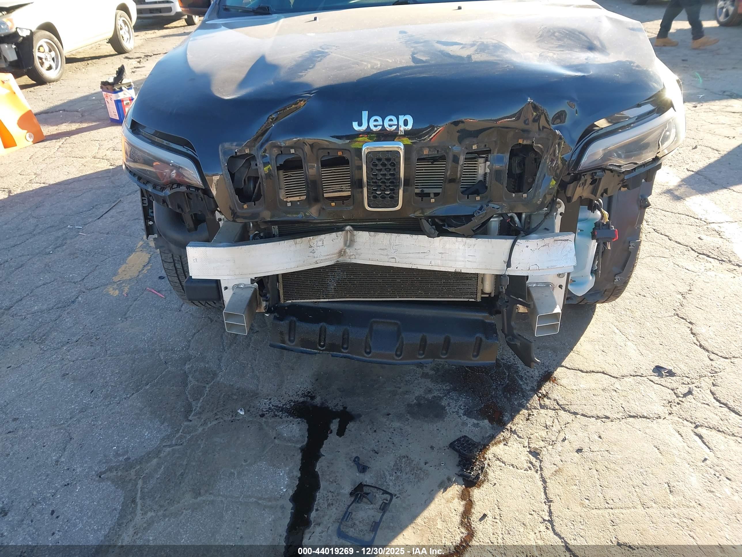 JEEP CHEROKEE image 6