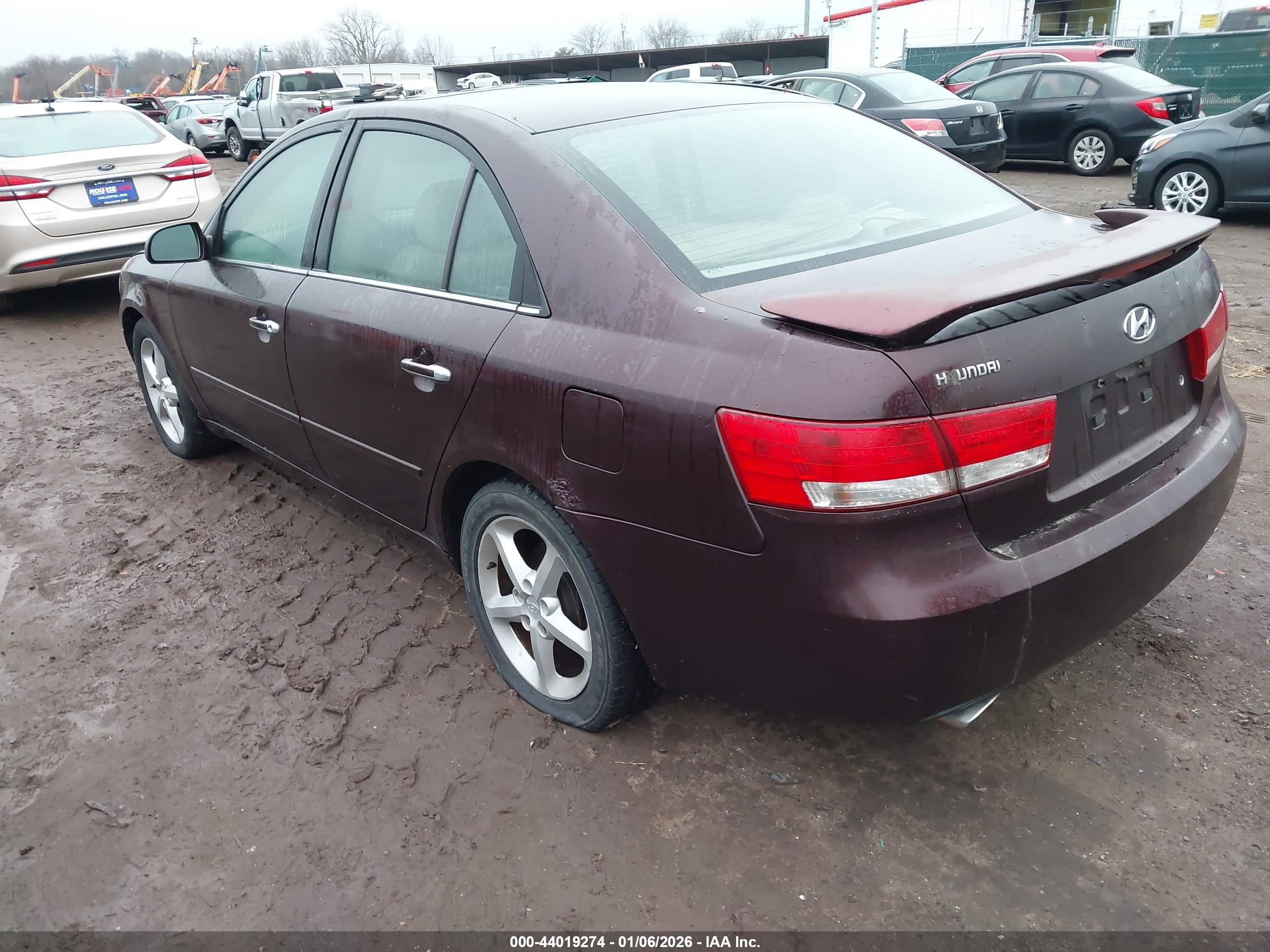 HYUNDAI SONATA image 3
