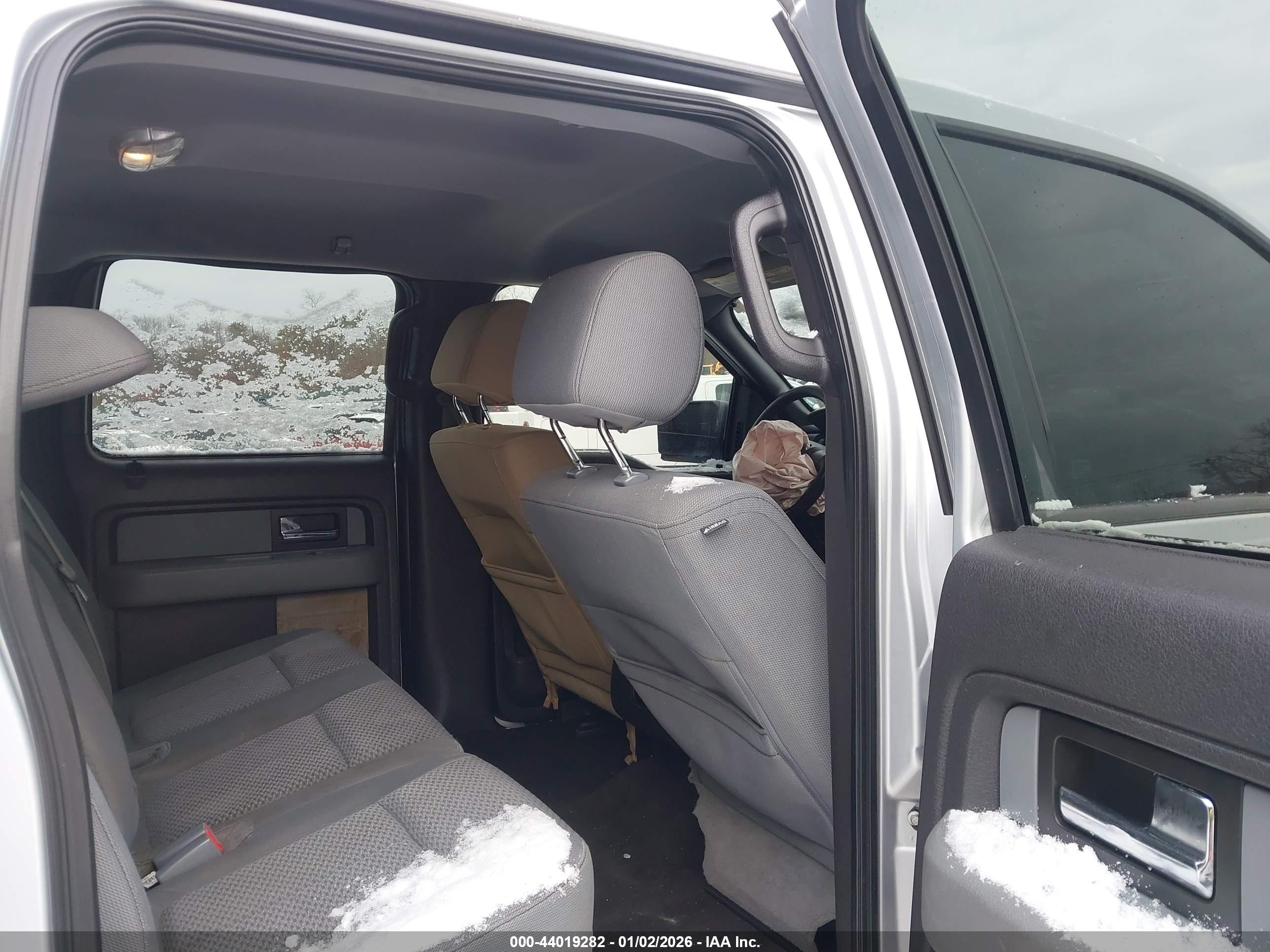 FORD F-150 image 8