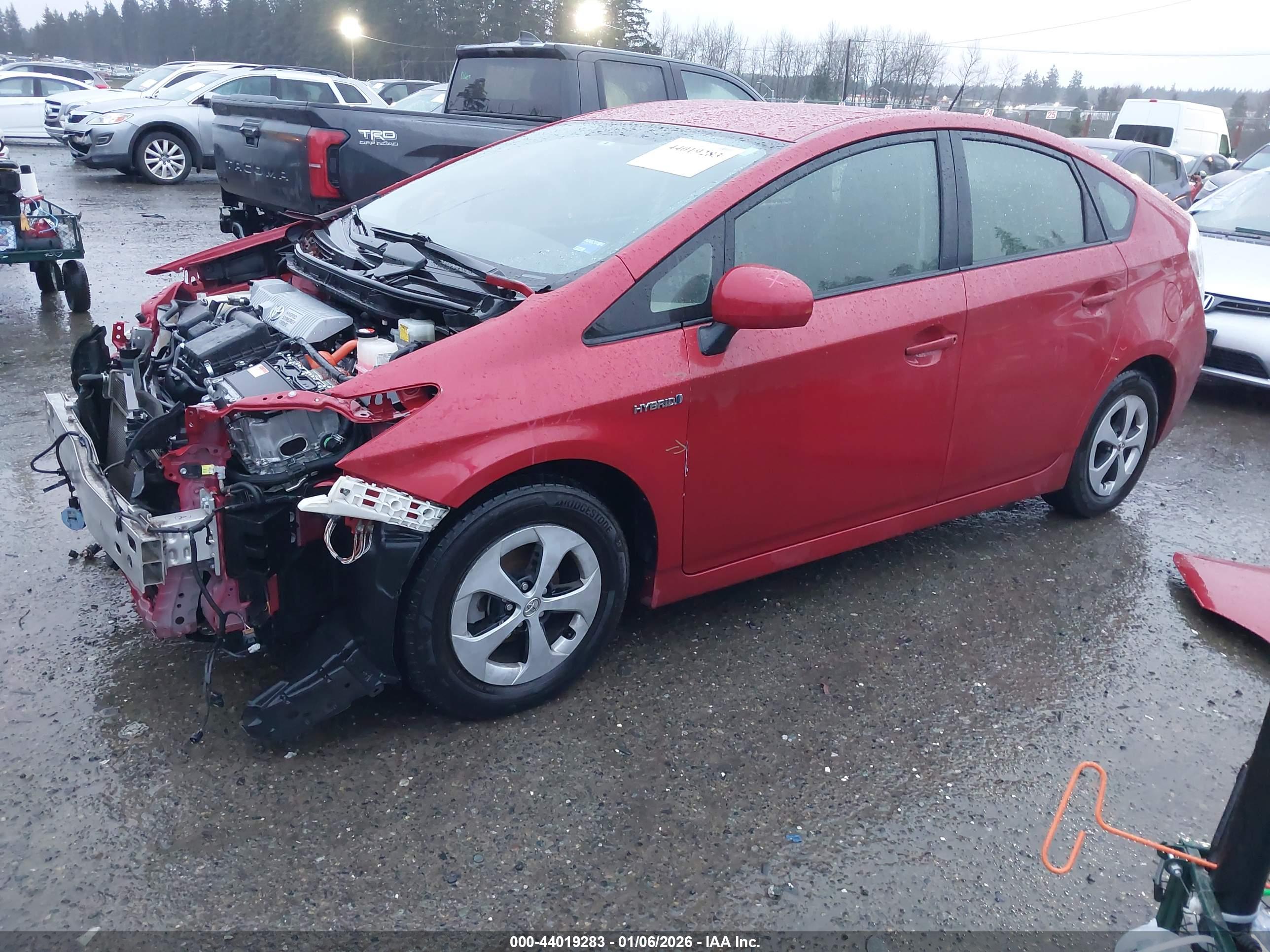 TOYOTA PRIUS image 2