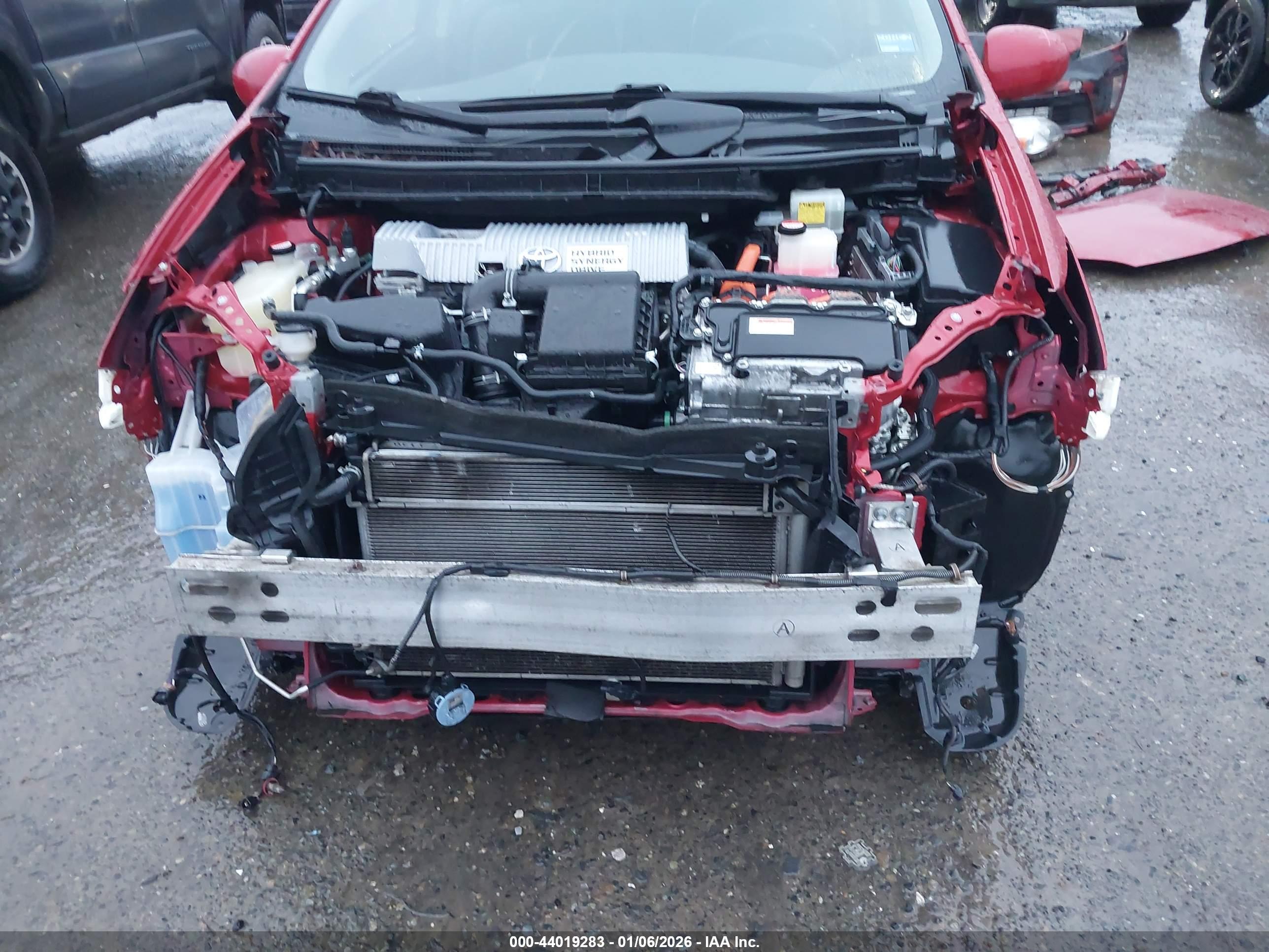 TOYOTA PRIUS image 6