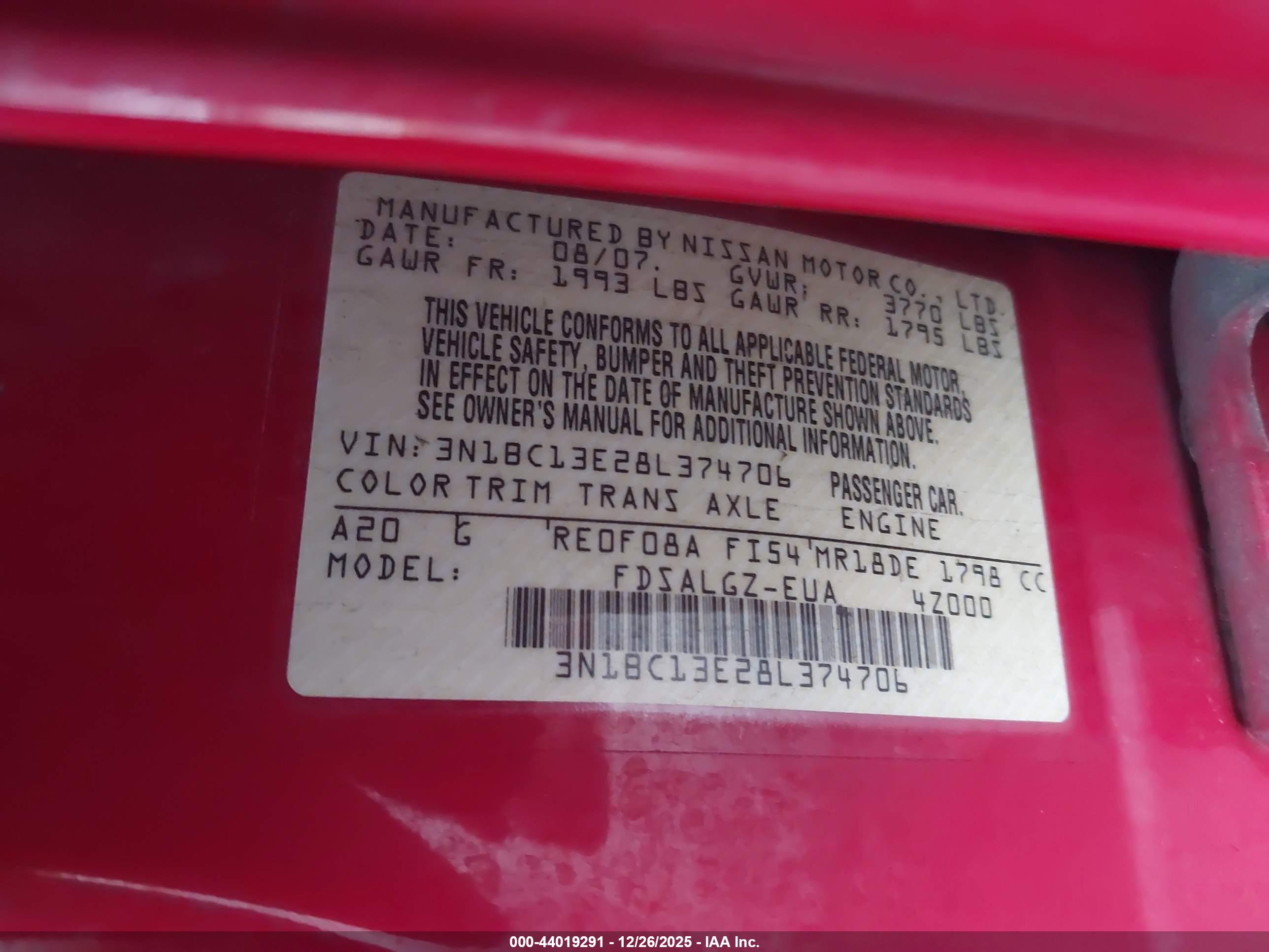 NISSAN VERSA image 9