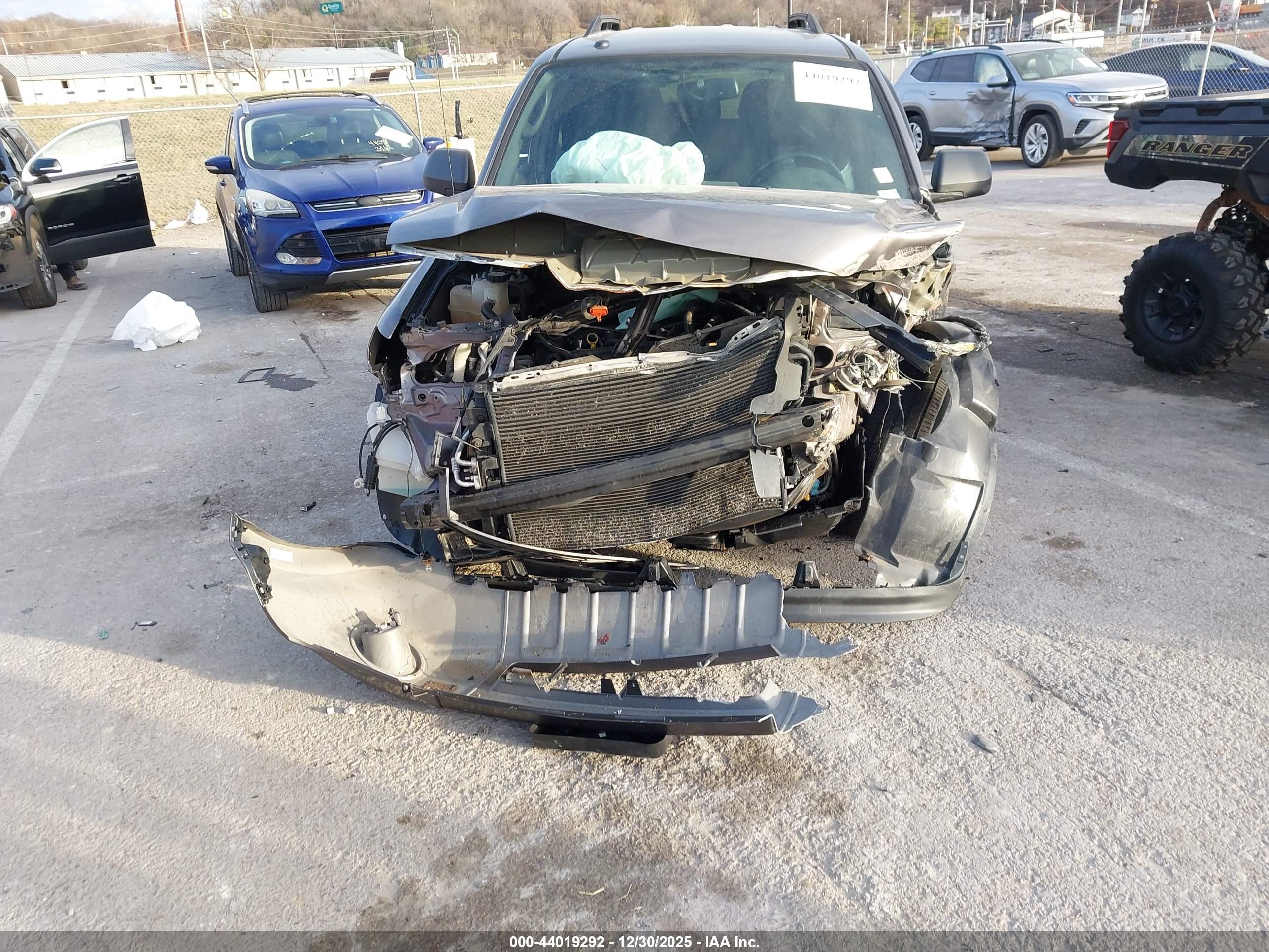 FORD ESCAPE image 6