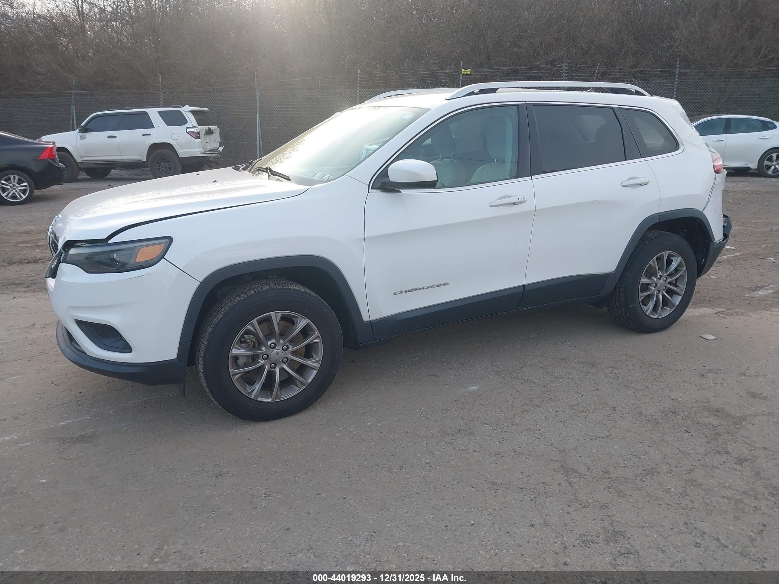 JEEP CHEROKEE image 2