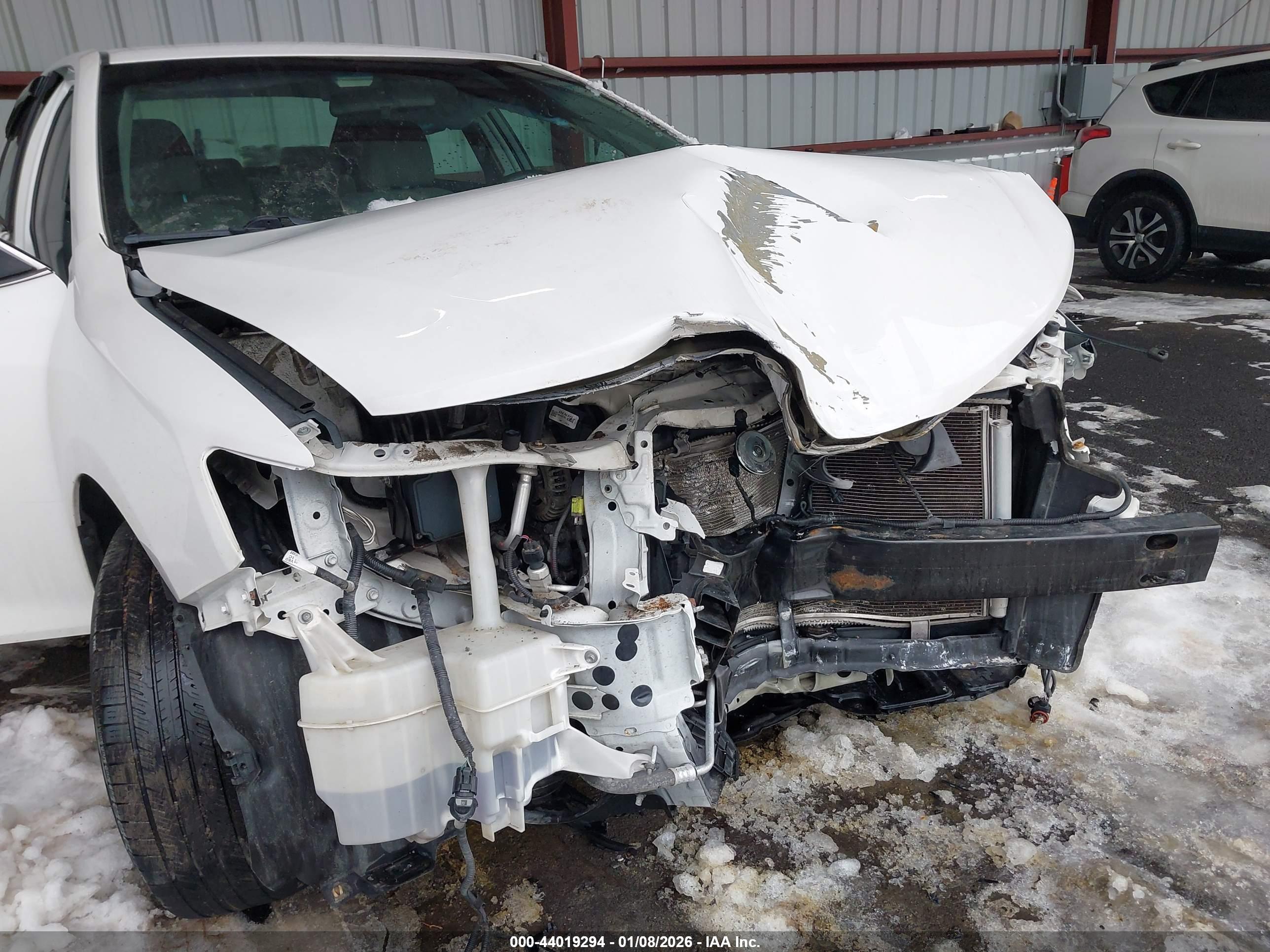 TOYOTA CAMRY image 6