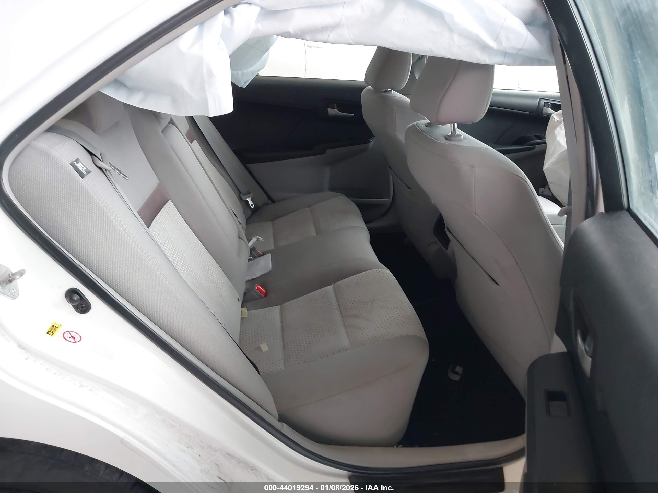 TOYOTA CAMRY image 8