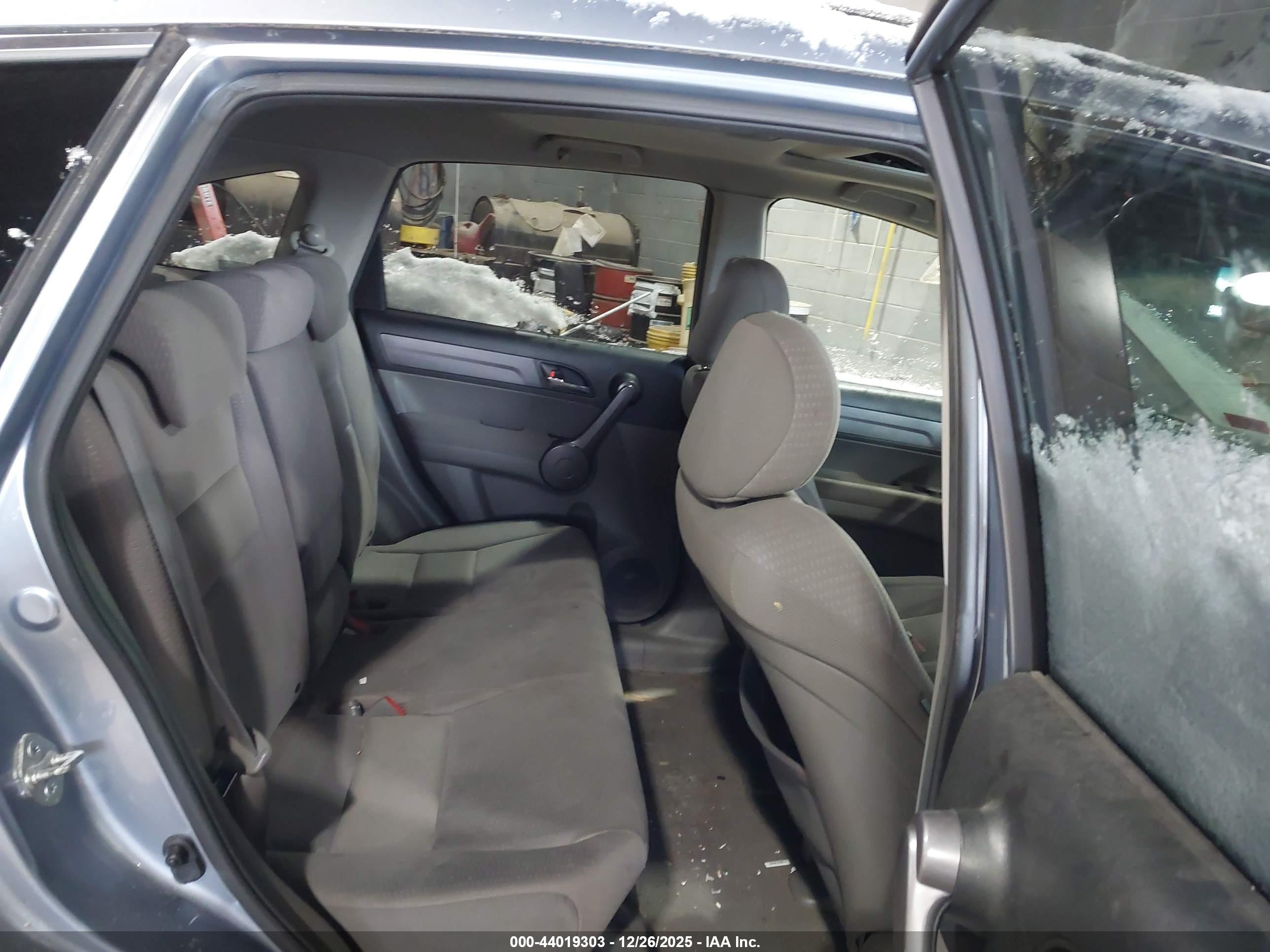 HONDA CR-V image 8