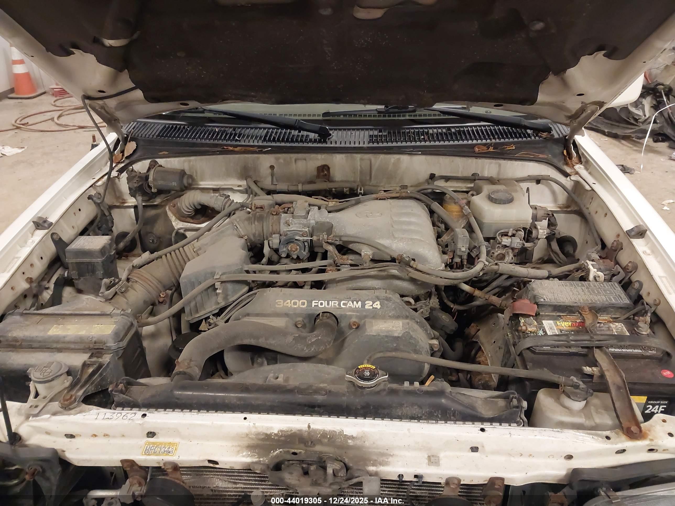 TOYOTA 4RUNNER image 10